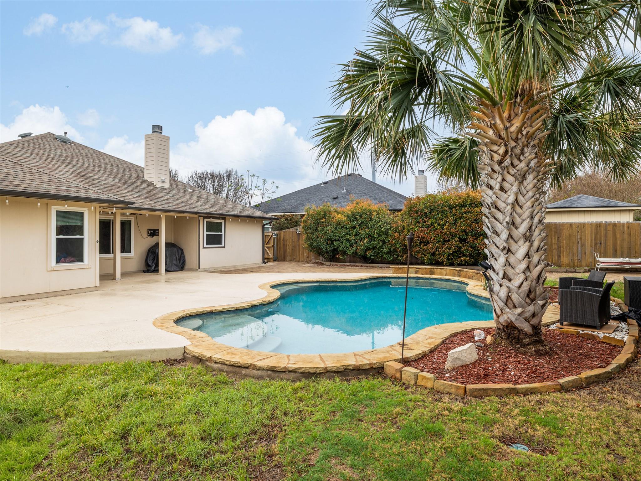 907 Ridgemont Cir, Leander, TX 78641