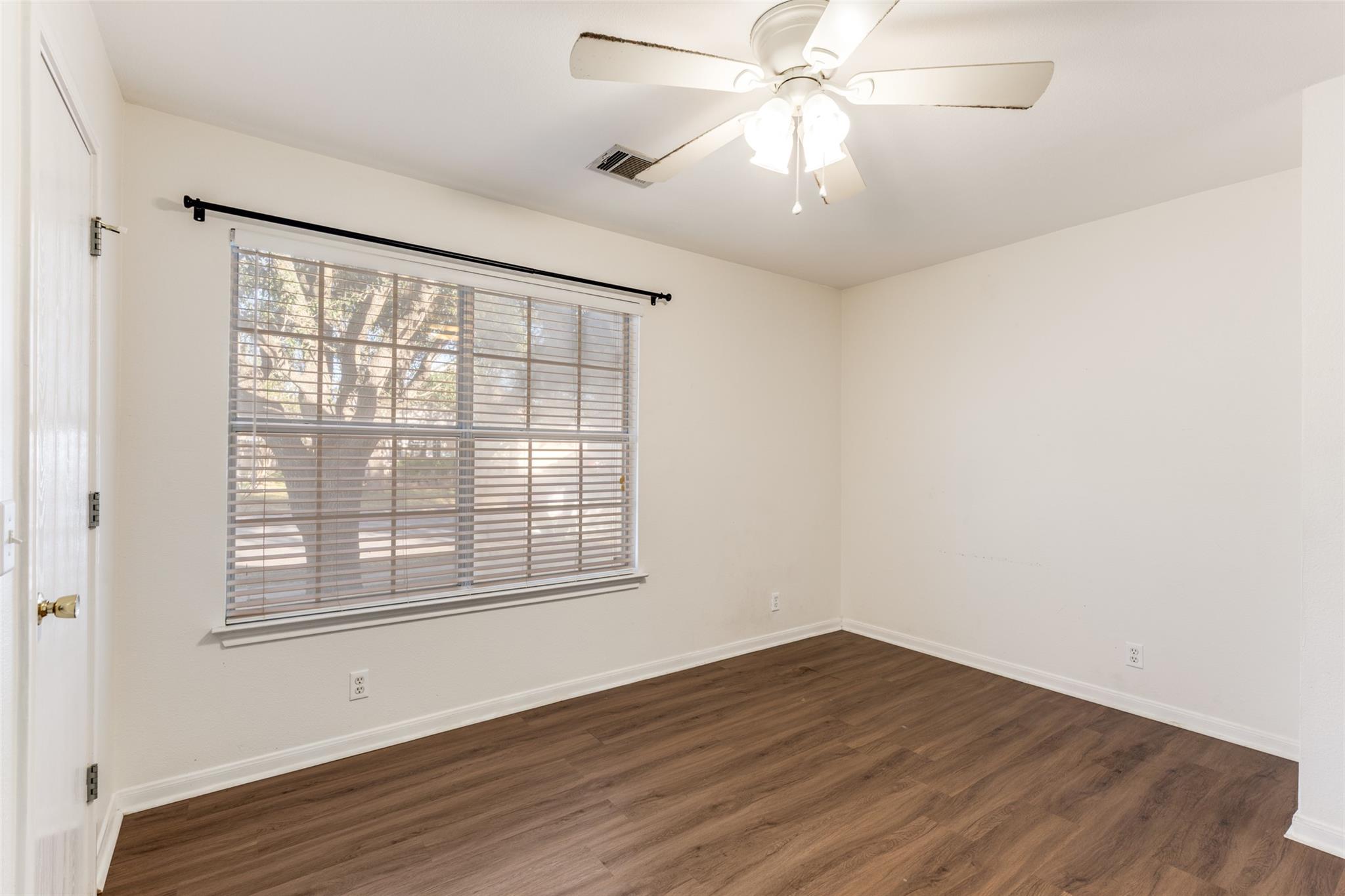 272 Tobin Dr, Buda, TX 78610