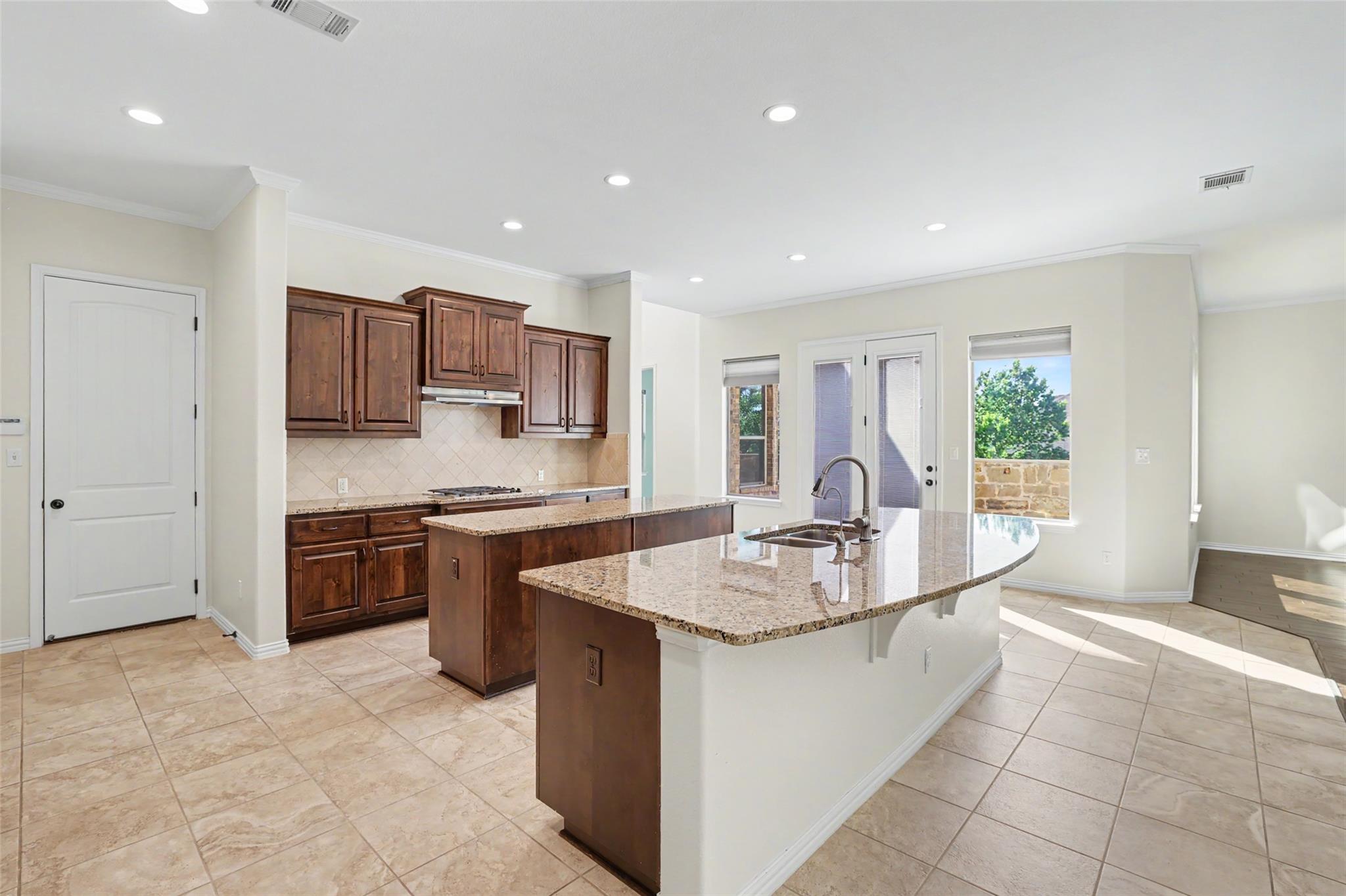 1020 Winding Way Dr, Georgetown, TX 78628