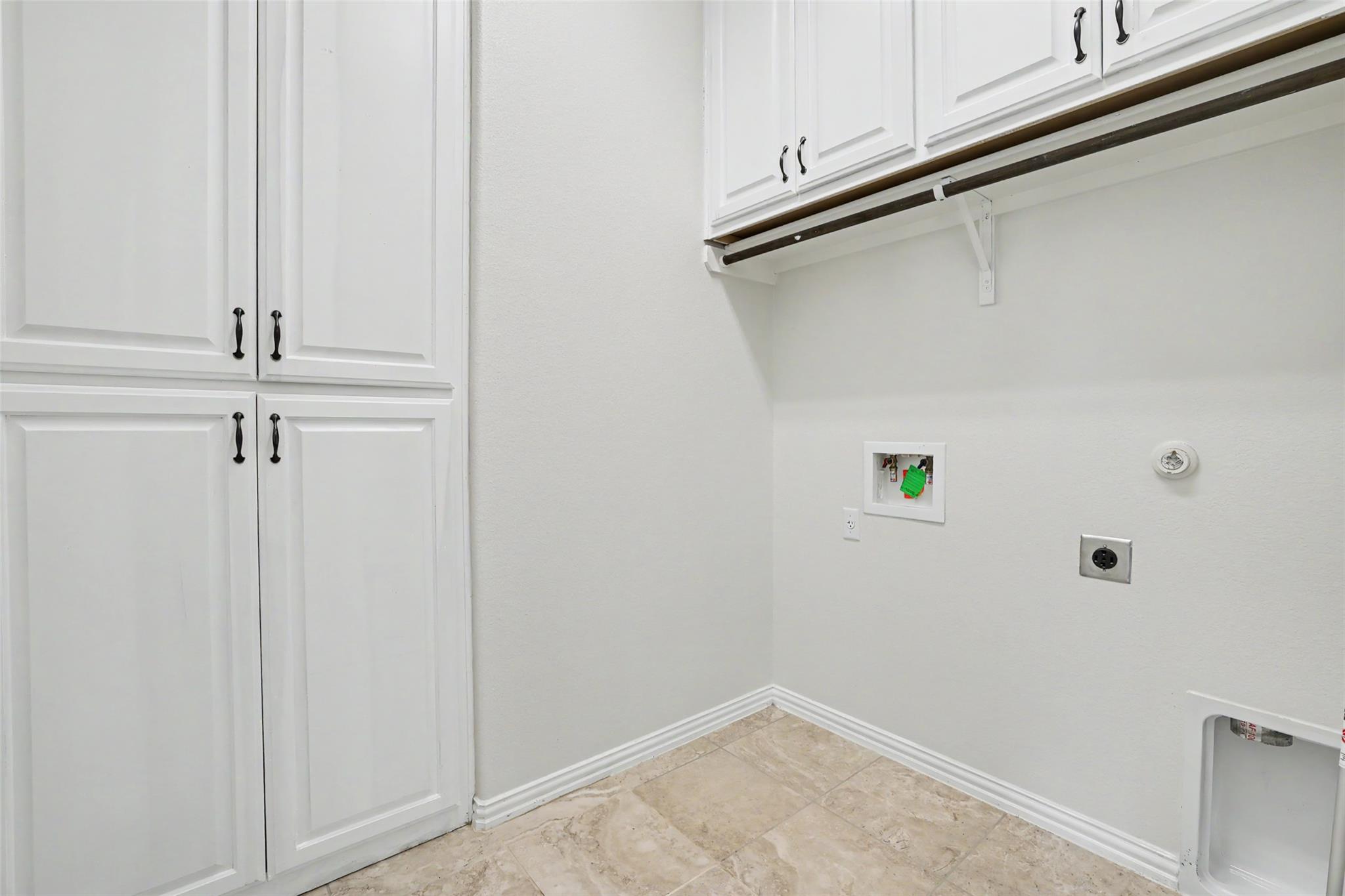 1020 Winding Way Dr, Georgetown, TX 78628