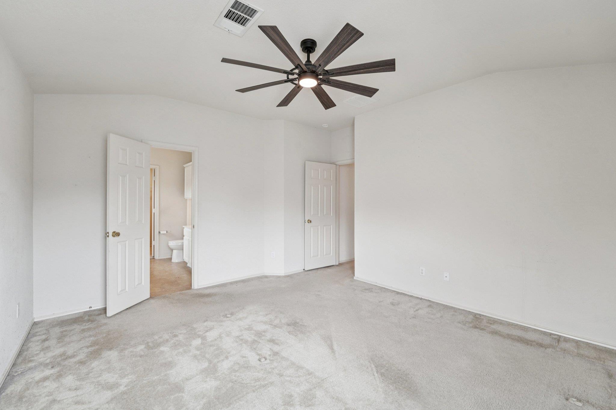 1724 Darjeeling Dr, Pflugerville, TX 78660