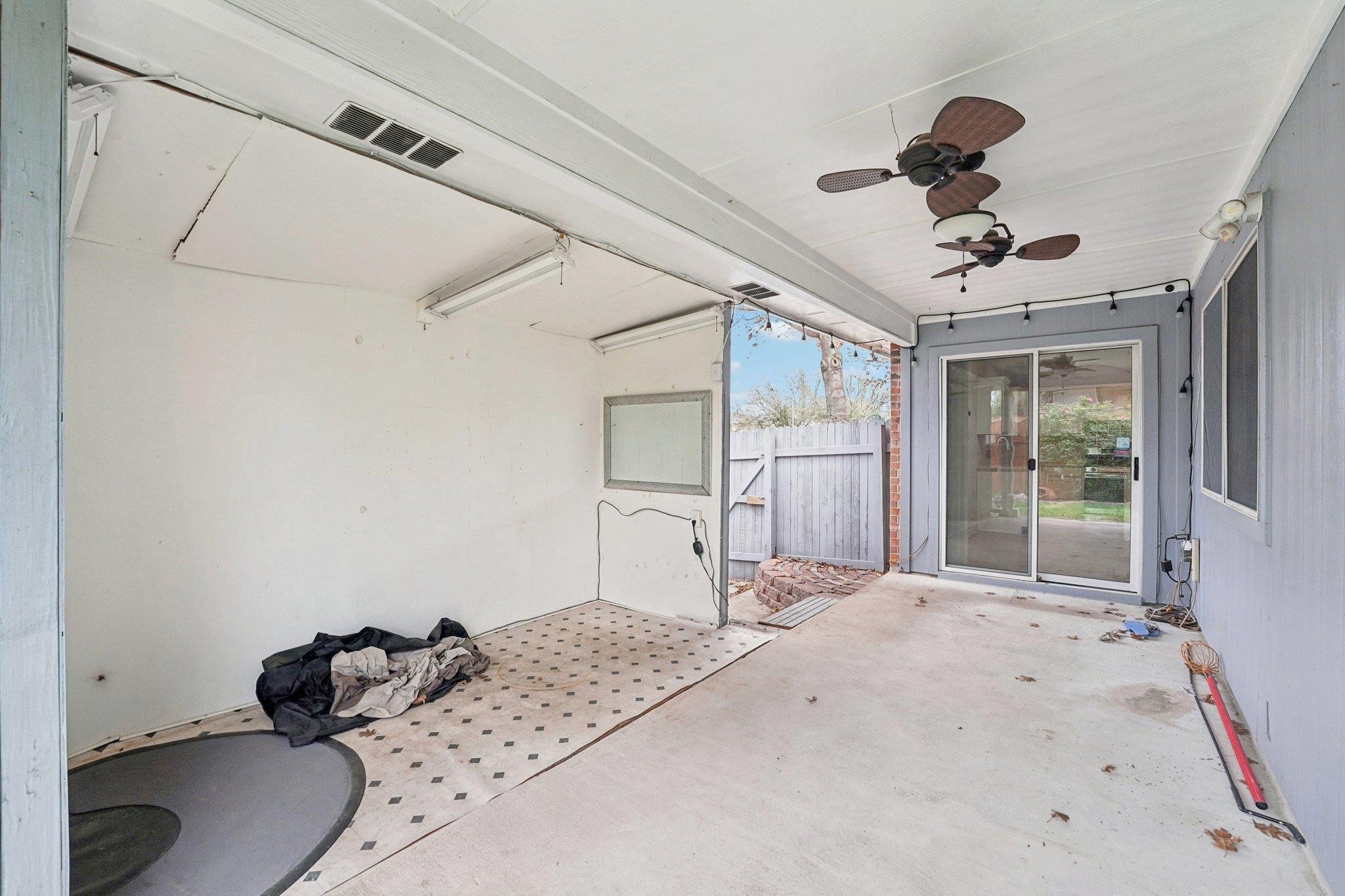 1724 Darjeeling Dr, Pflugerville, TX 78660