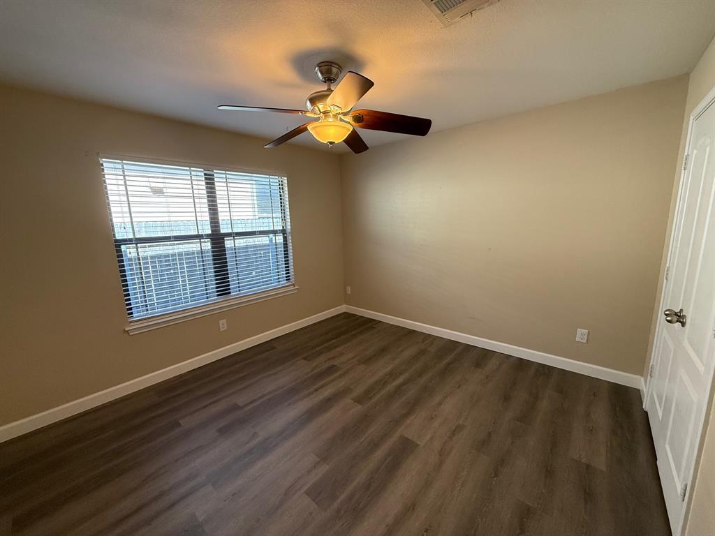 828 Oatmeal Dr, Pflugerville, TX 78660