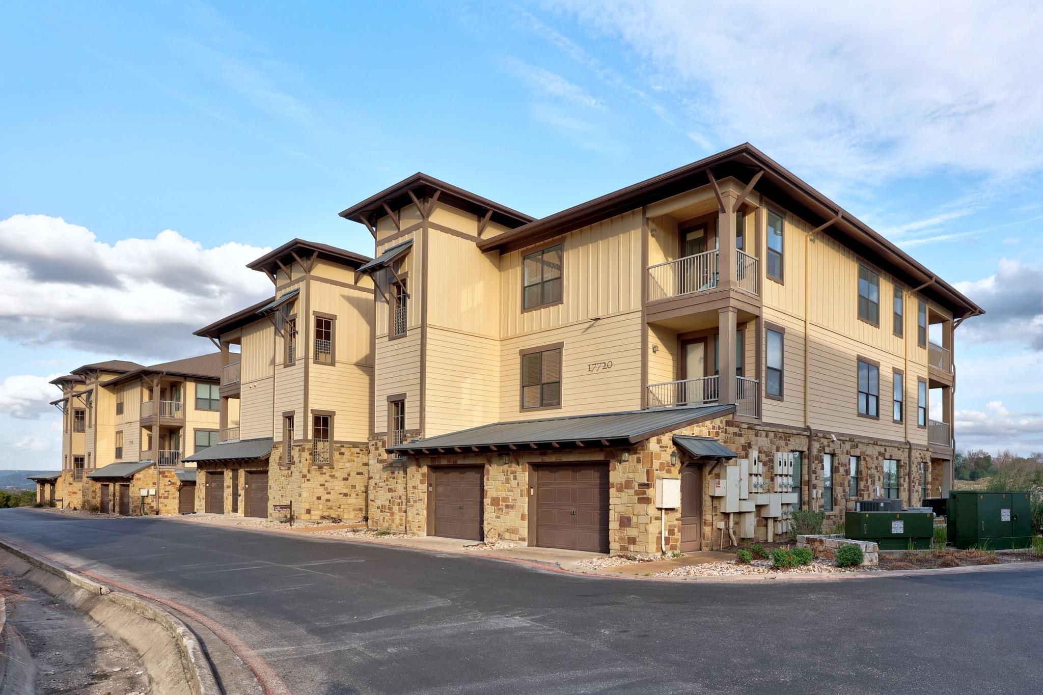 17720 Maritime Point Dr # 303, Jonestown, TX 78645