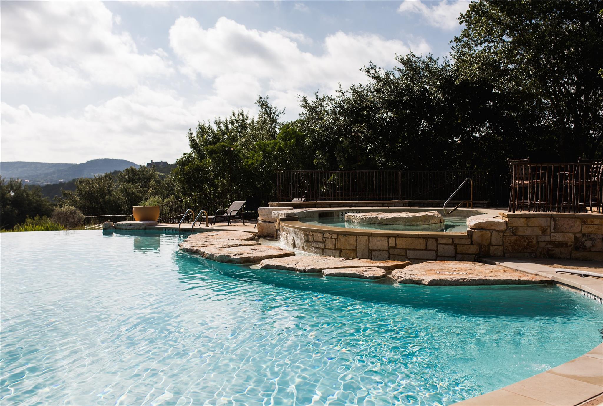 17720 Maritime Point Dr # 303, Jonestown, TX 78645