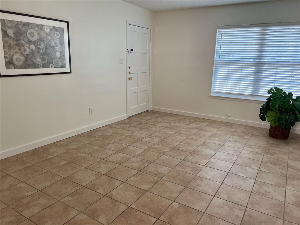 314 W William Cannon Dr # B- RT side, Austin, TX 78745