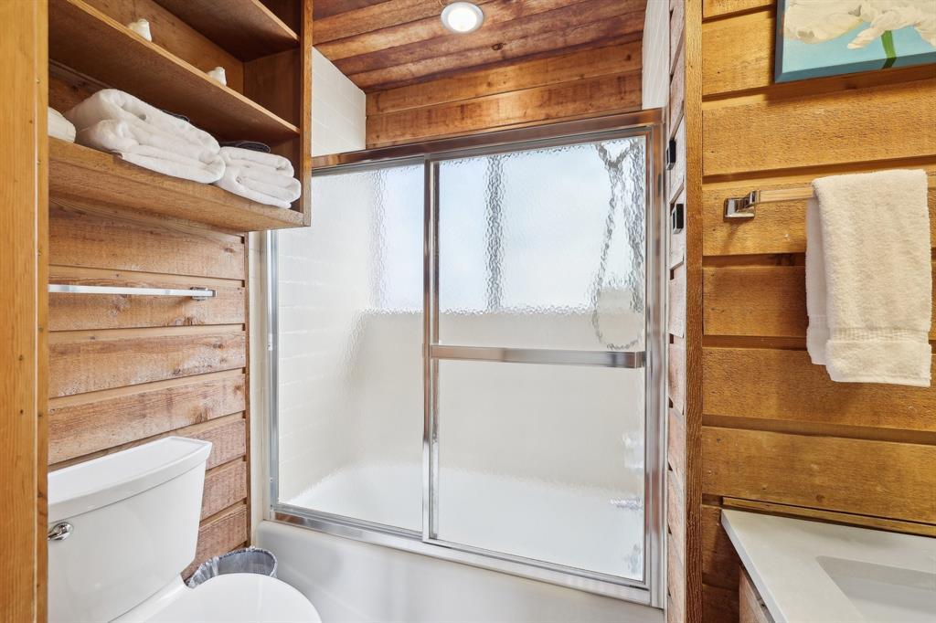 1002 Jousting Pl, Austin, TX 78746