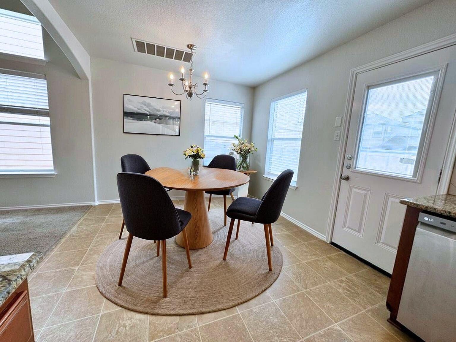 716 Alamo Plaza Dr, Cedar Park, TX 78613