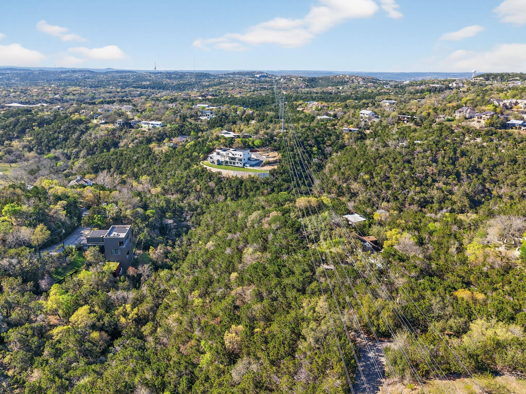 1 Jousting Pl, Austin, TX 78746