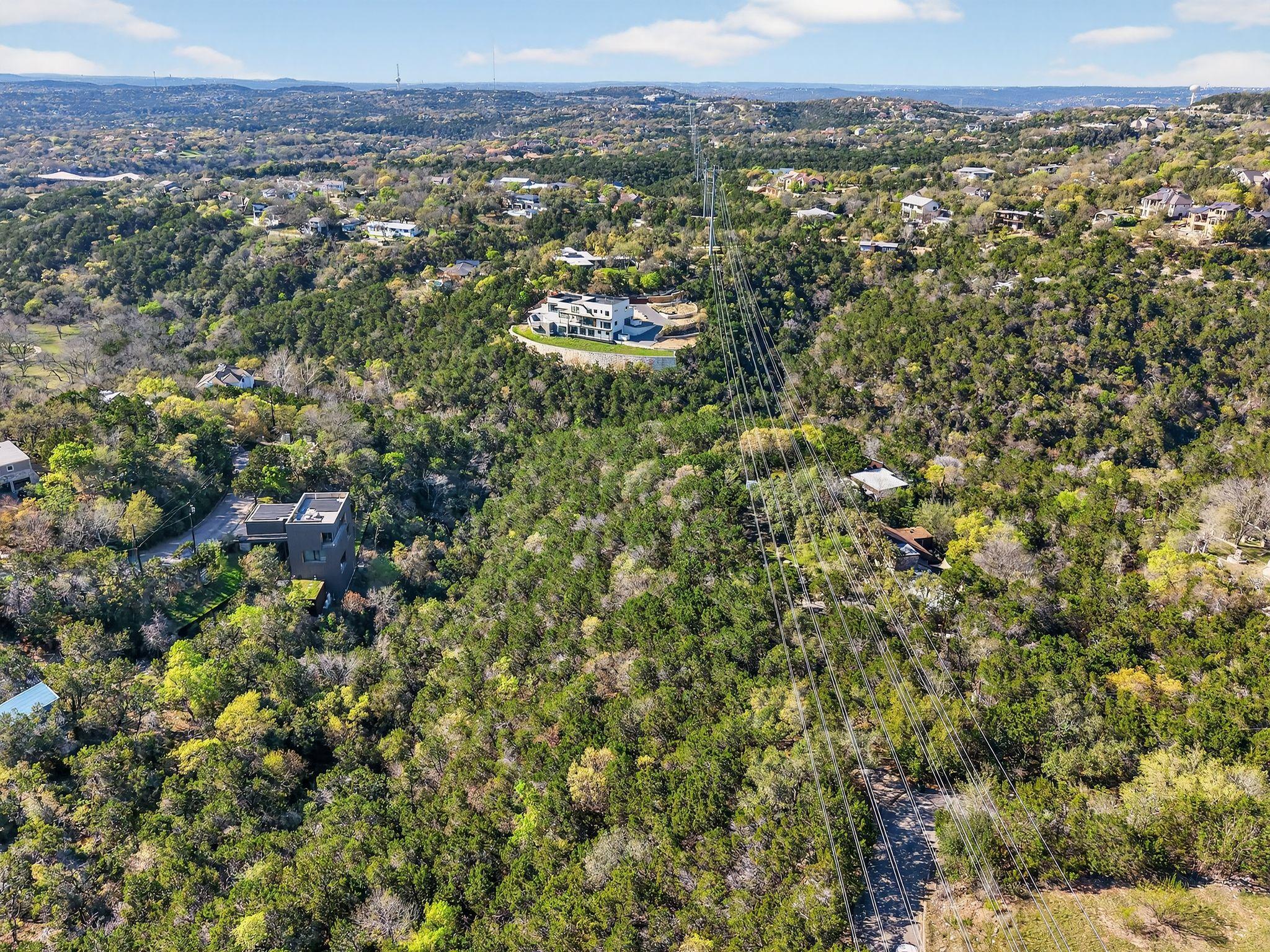 1 Jousting Pl, Austin, TX 78746