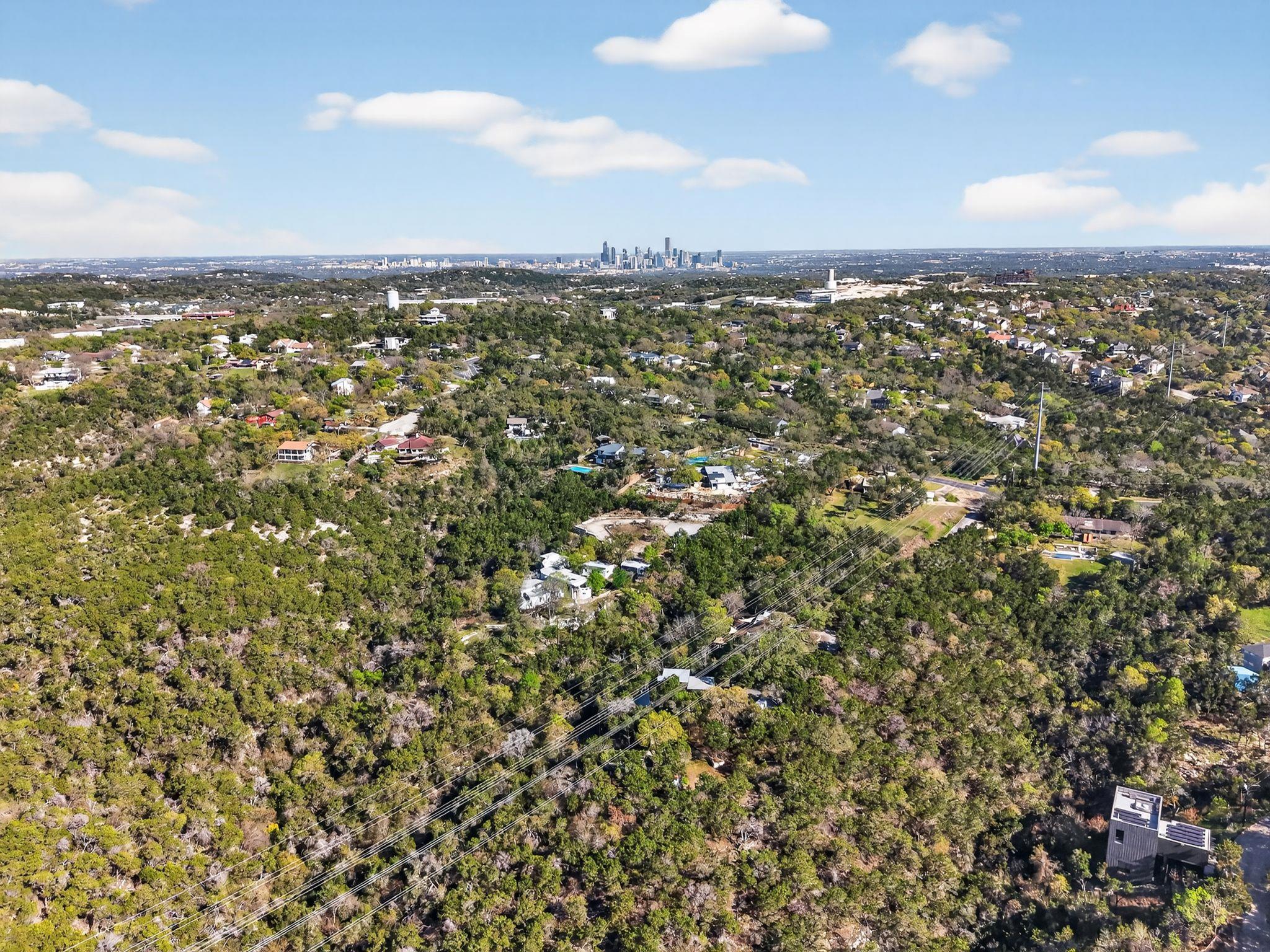 1 Jousting Pl, Austin, TX 78746