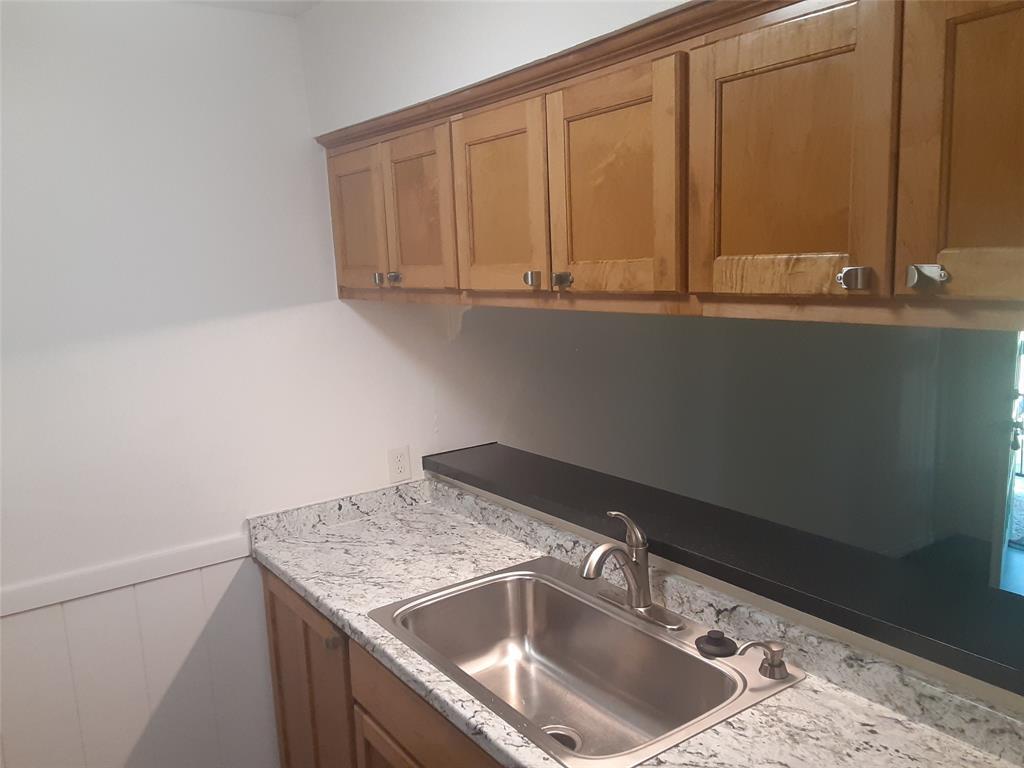 711 Eberhart Ln Ln # 210, Austin, TX 78745