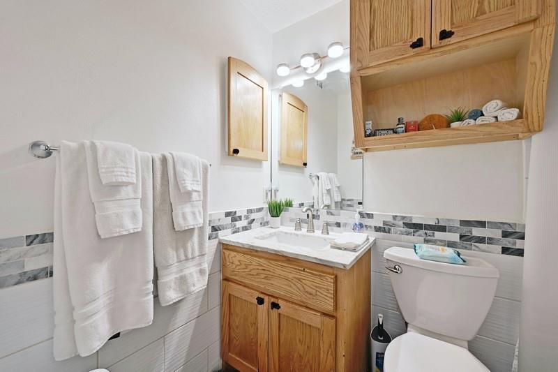 711 Eberhart Ln Ln # 210, Austin, TX 78745