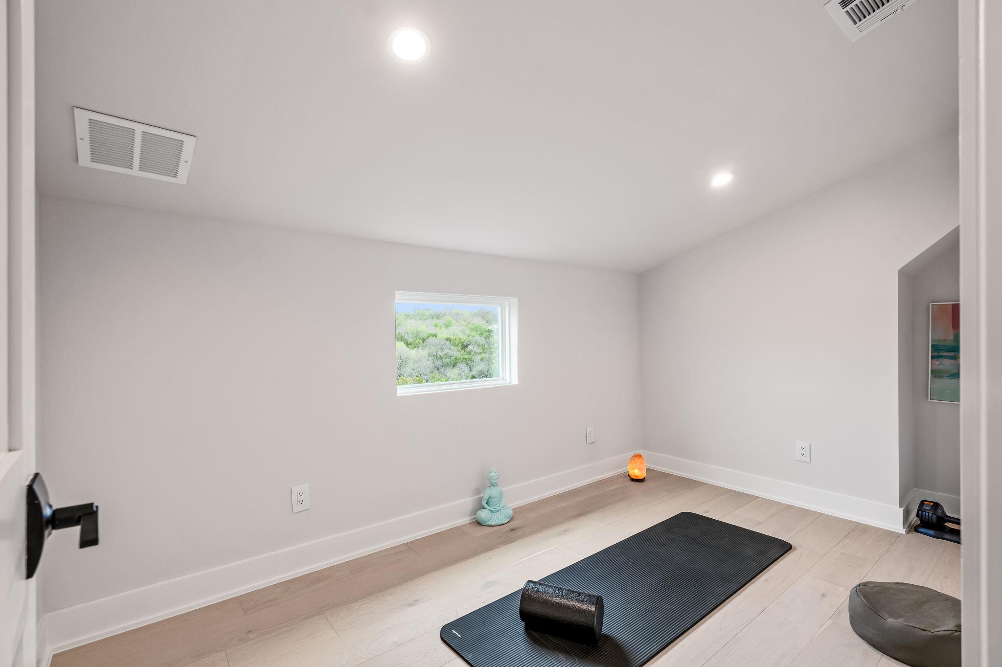 6313 Bristol Cir # 1, Austin, TX 78723