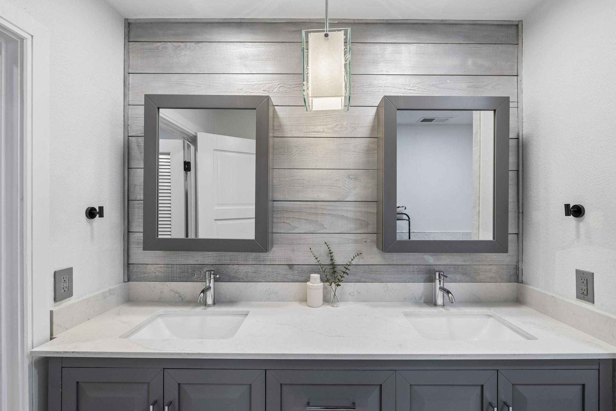 677 Floral Ave, New Braunfels, TX 78130