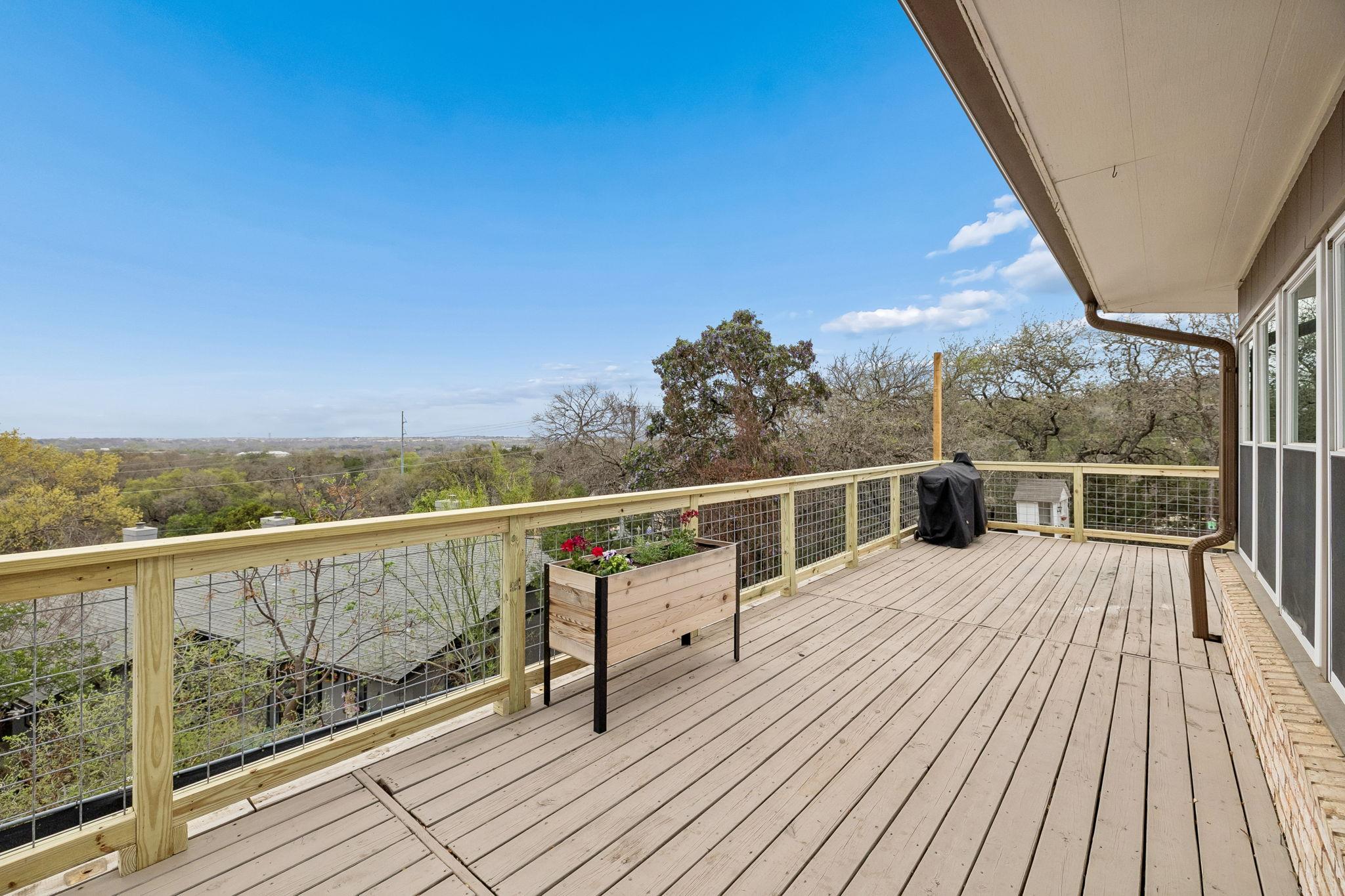 677 Floral Ave, New Braunfels, TX 78130