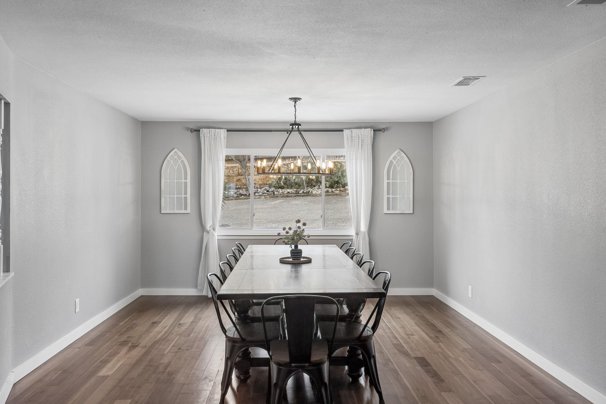 677 Floral Ave, New Braunfels, TX 78130