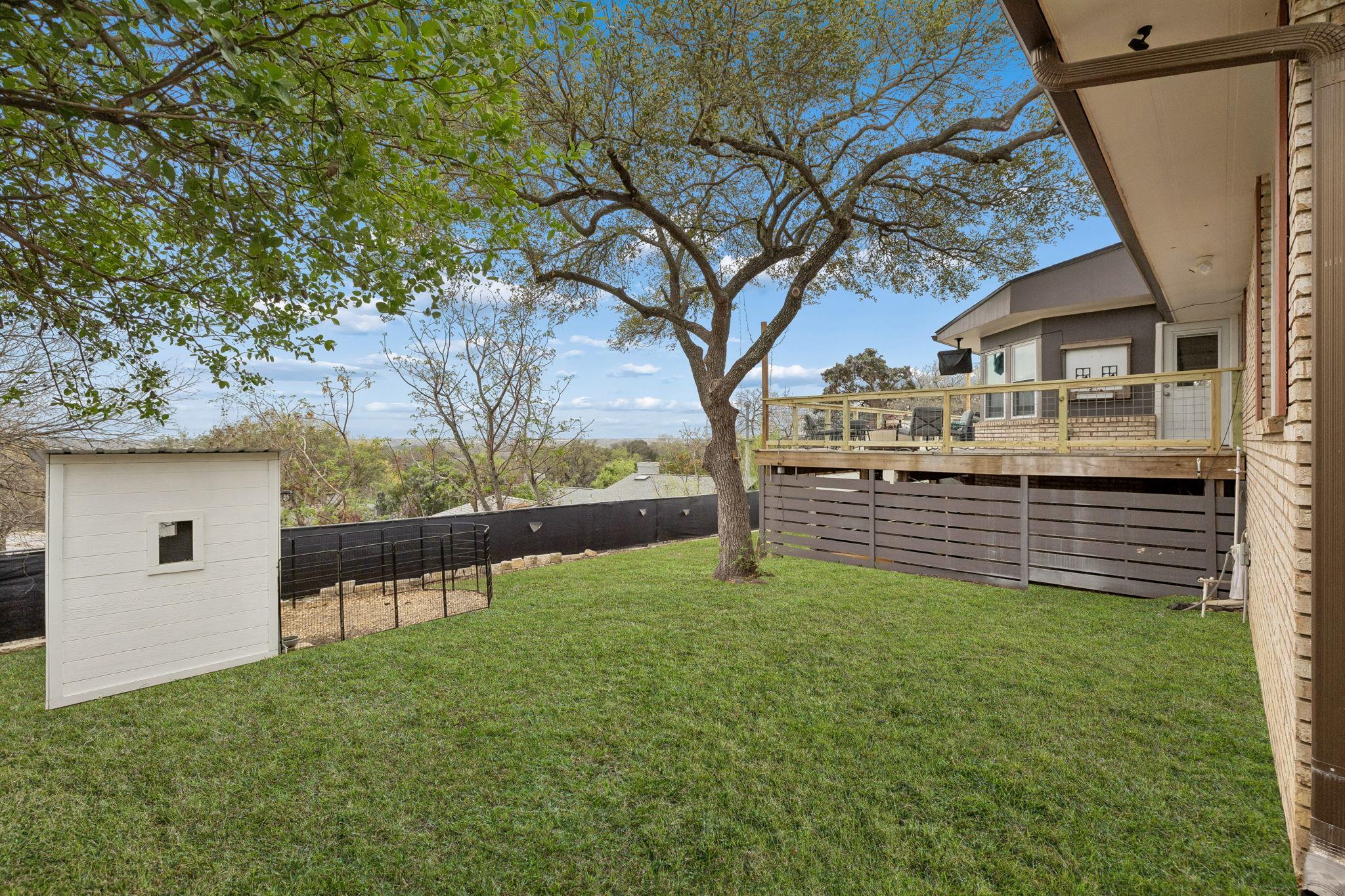 677 Floral Ave, New Braunfels, TX 78130