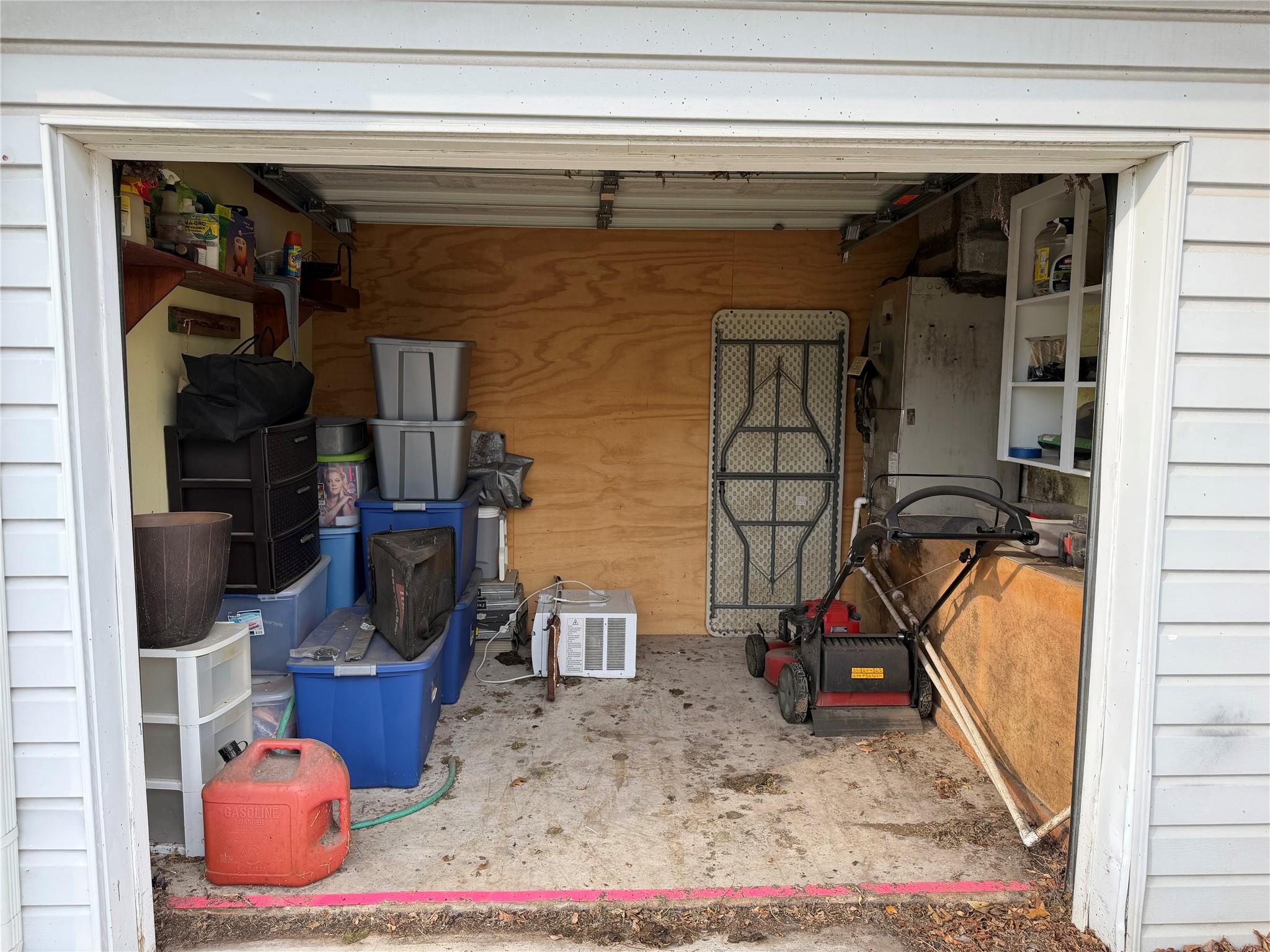 531 E Houston St, Giddings, TX 78942