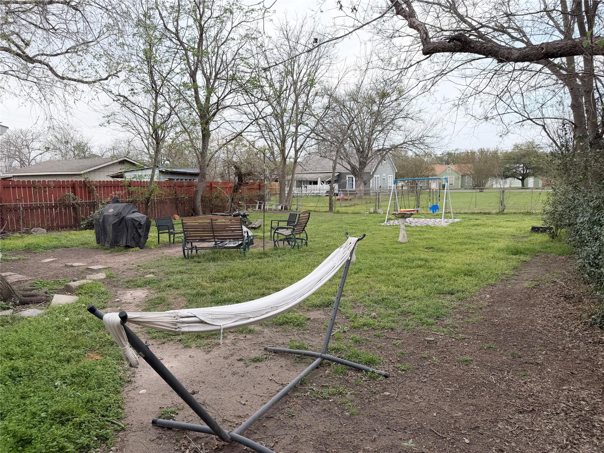 531 E Houston St, Giddings, TX 78942