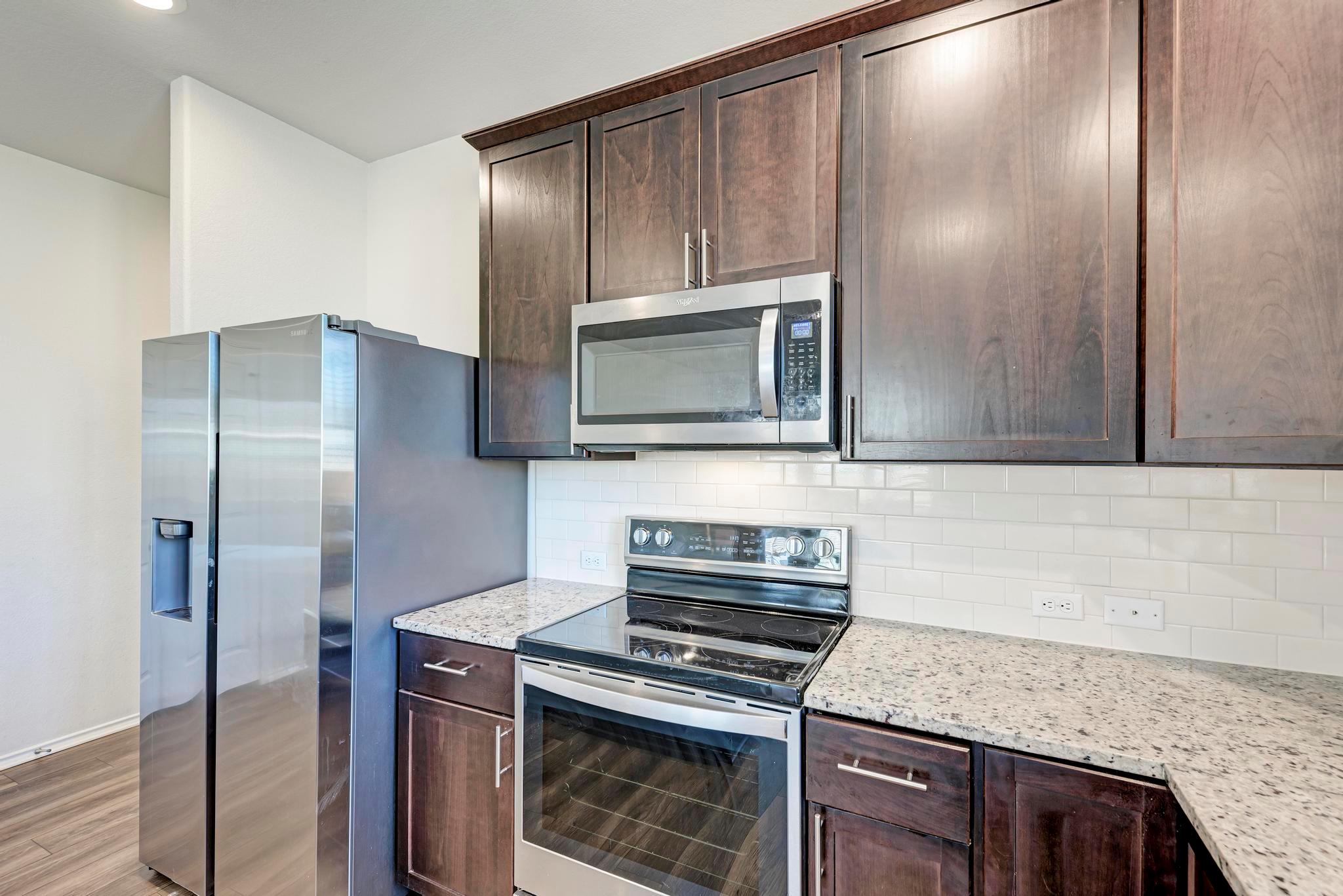 201 Pivot Dr, Taylor, TX 76574