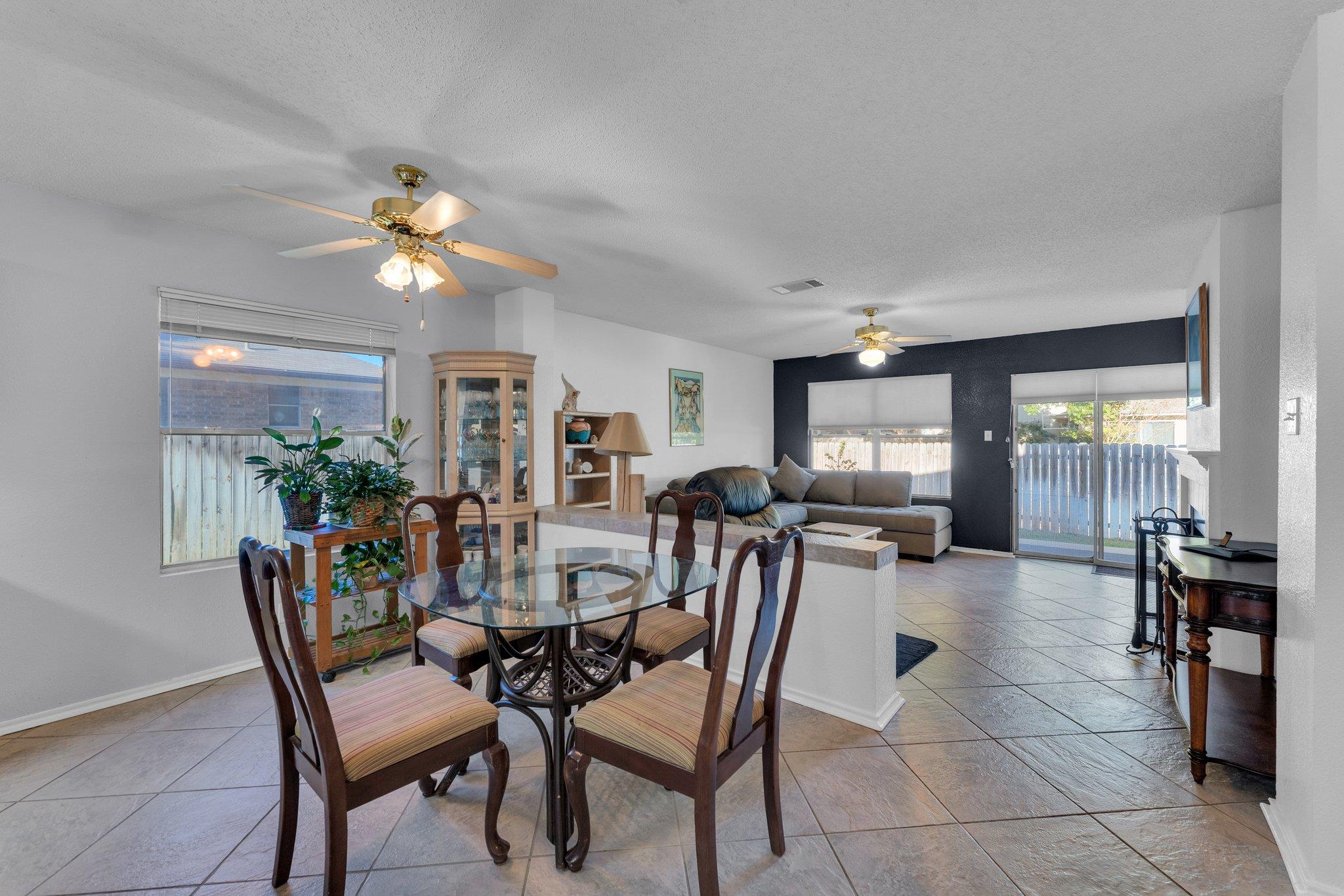 302 Debora Dr, Georgetown, TX 78628