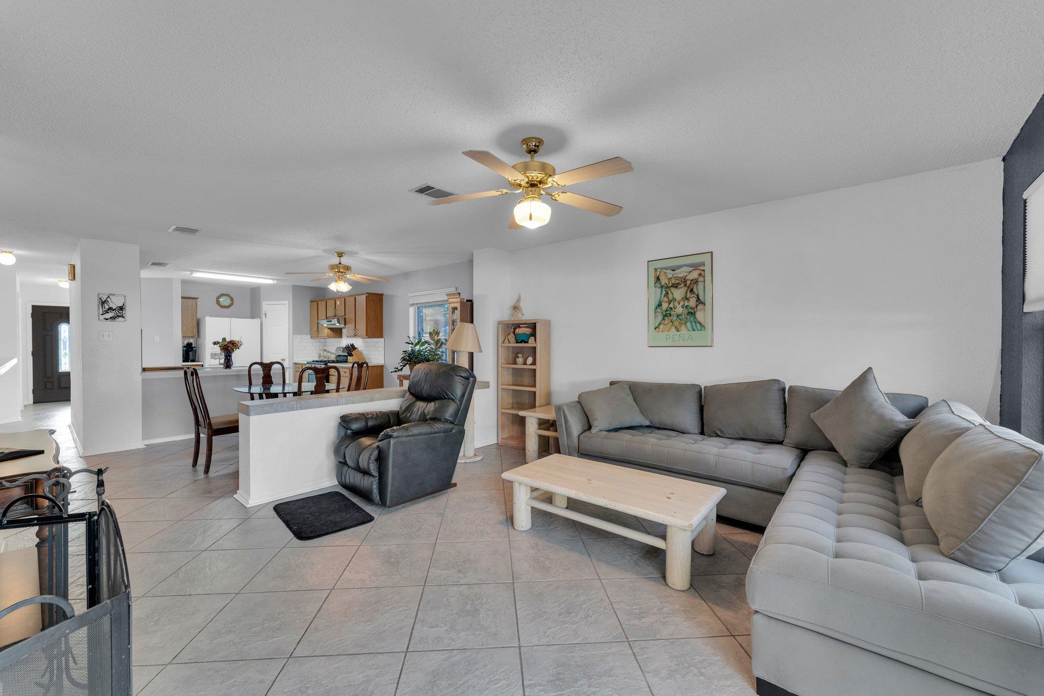 302 Debora Dr, Georgetown, TX 78628