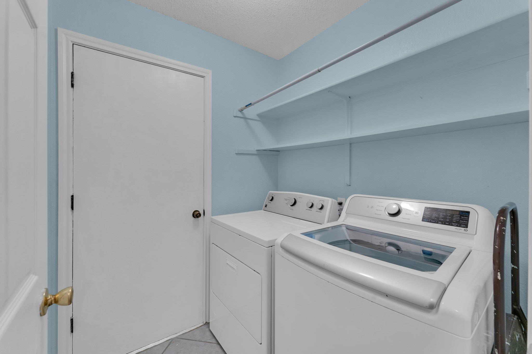 302 Debora Dr, Georgetown, TX 78628