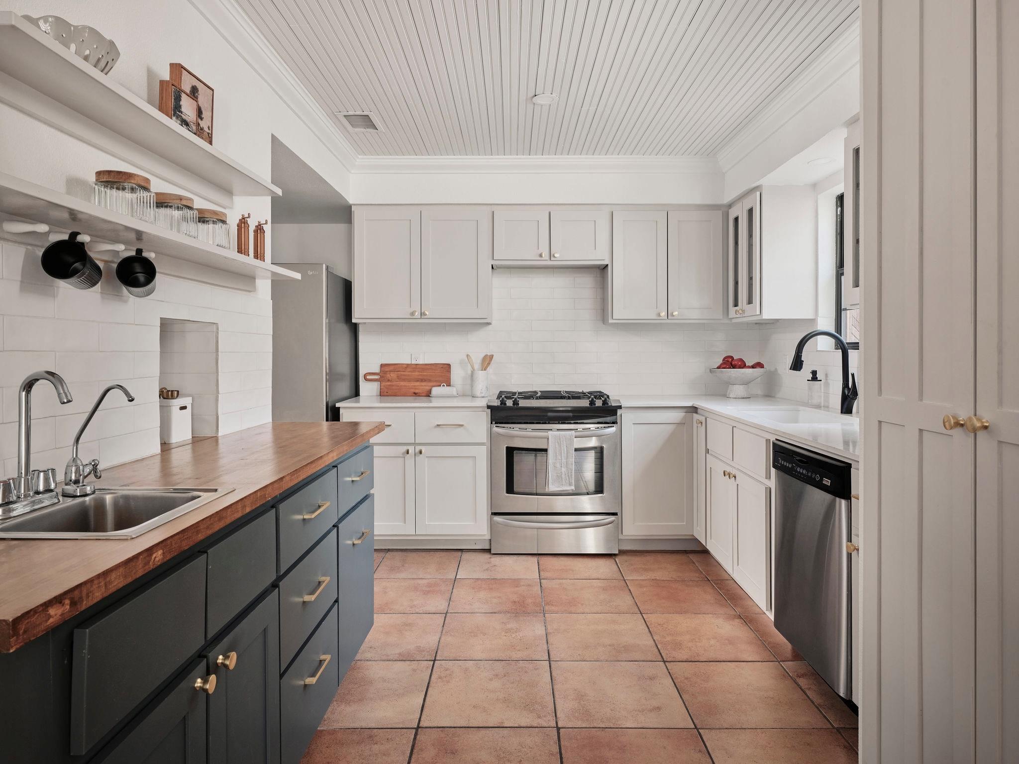 3416 Pecos St # B, Austin, TX 78703