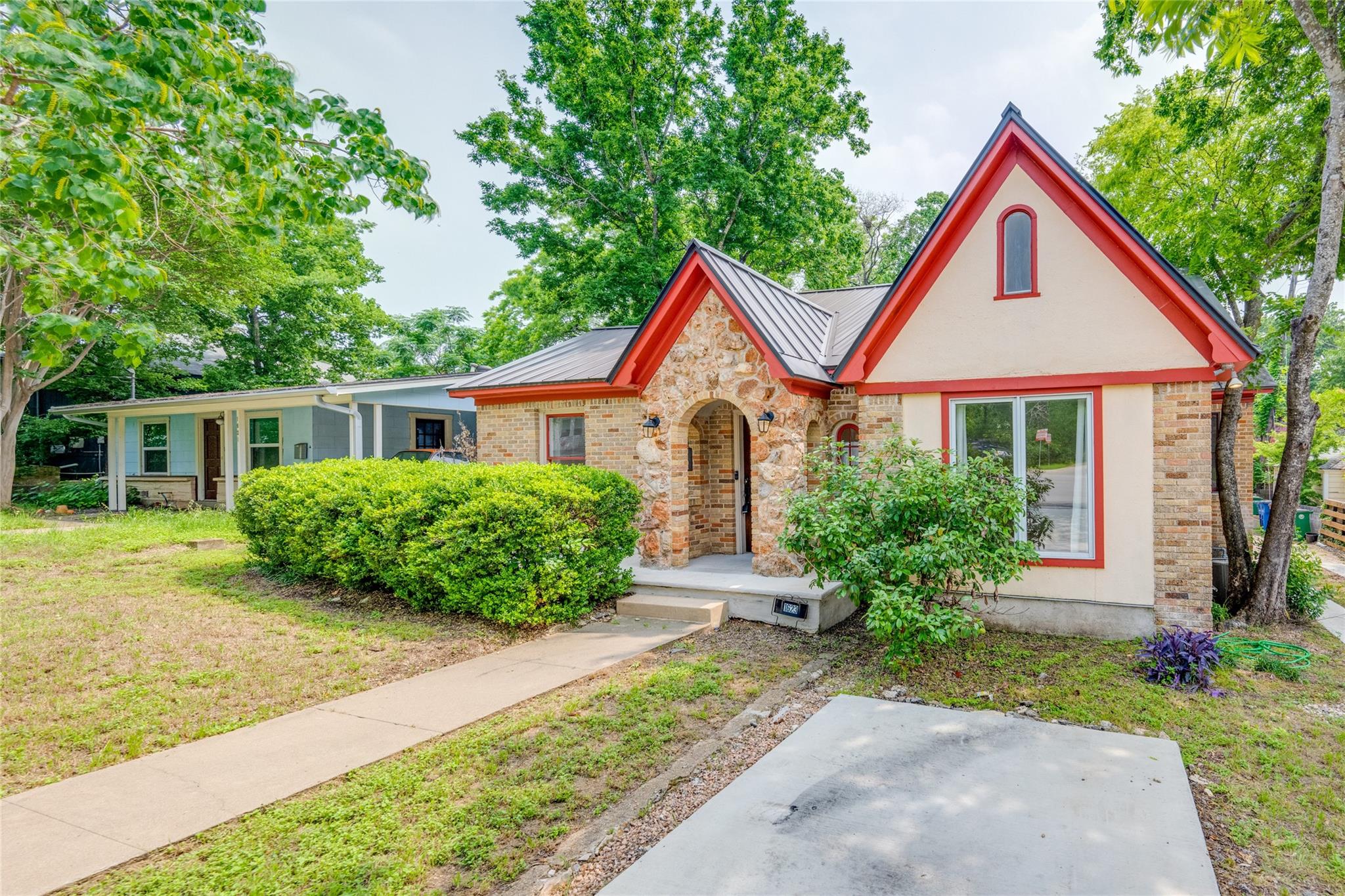 1623 Palma Plz # A, Austin, TX 78703