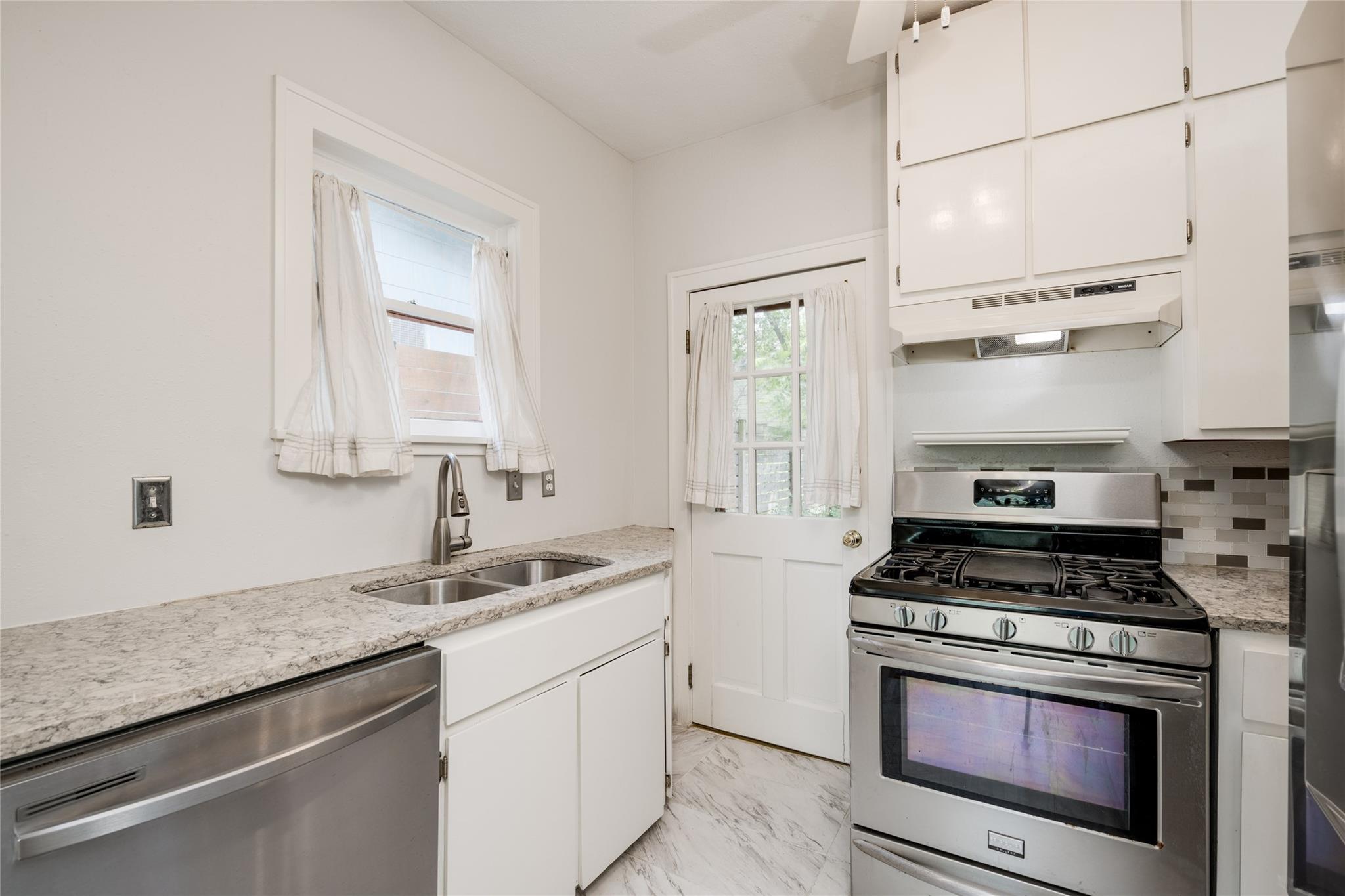 1623 Palma Plz # A, Austin, TX 78703