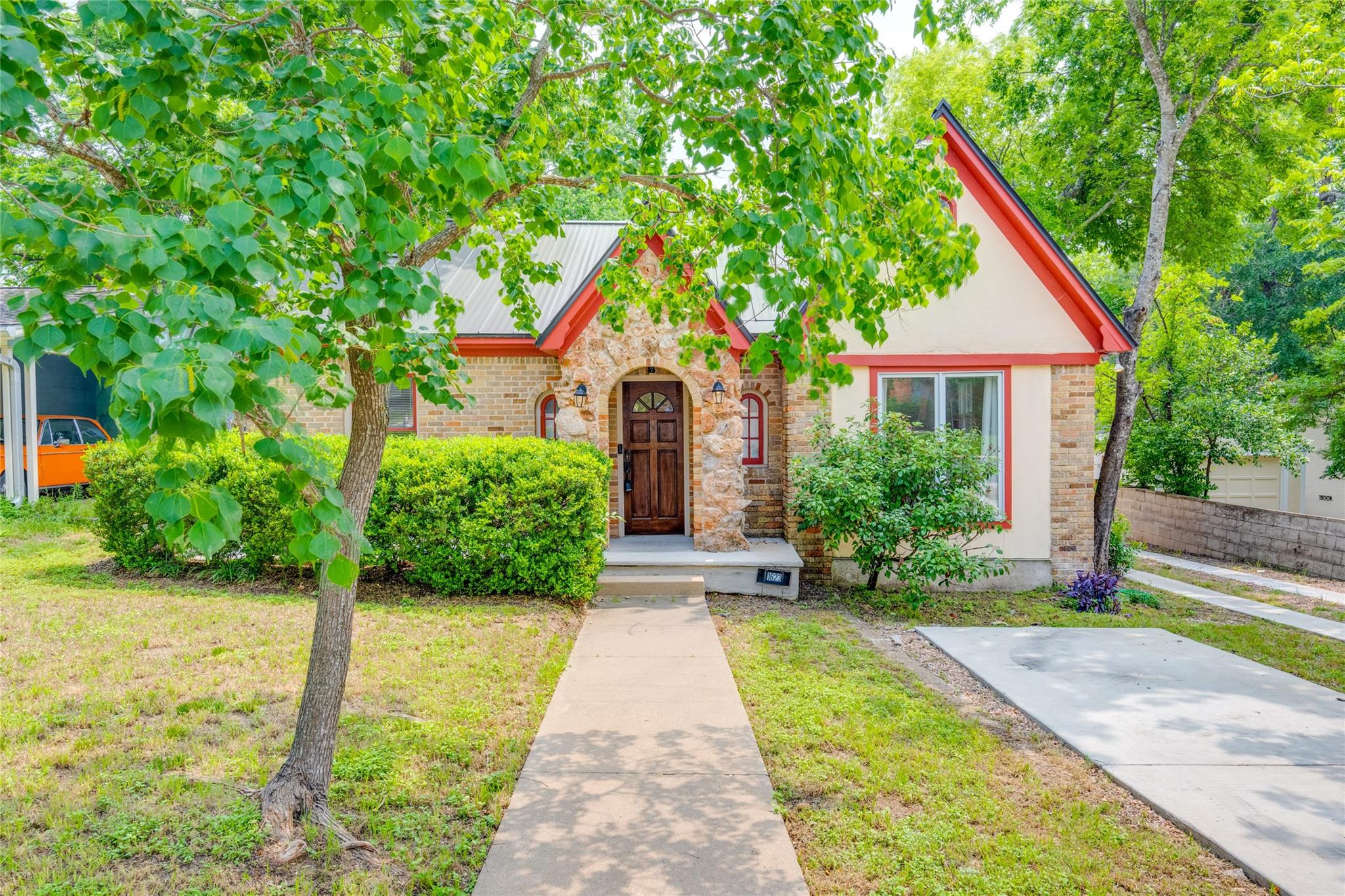 1623 Palma Plz # A, Austin, TX 78703