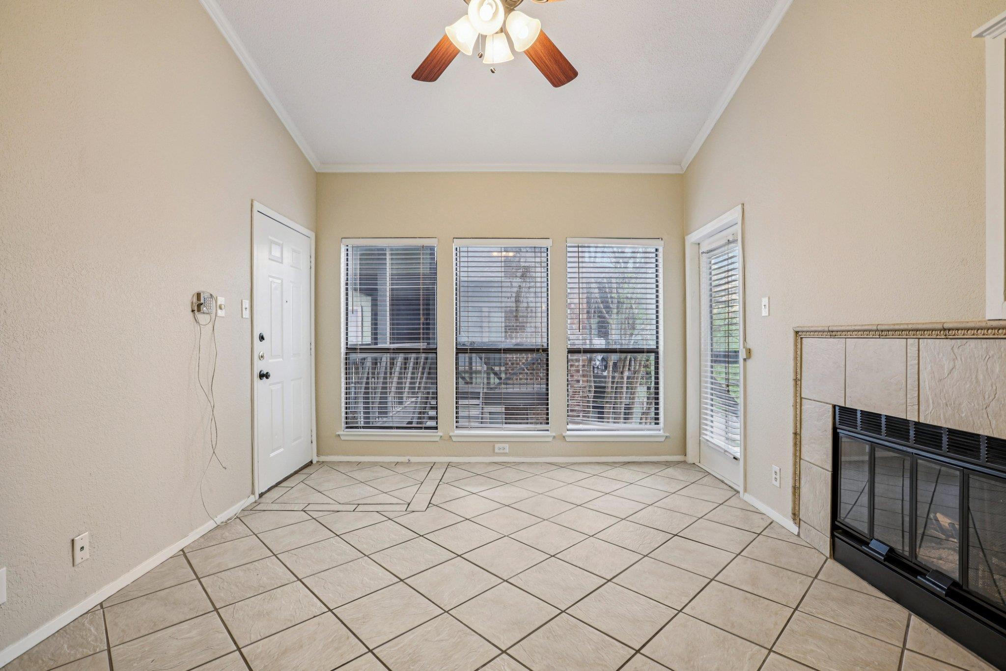 807 W 25th St # 309, Austin, TX 78705