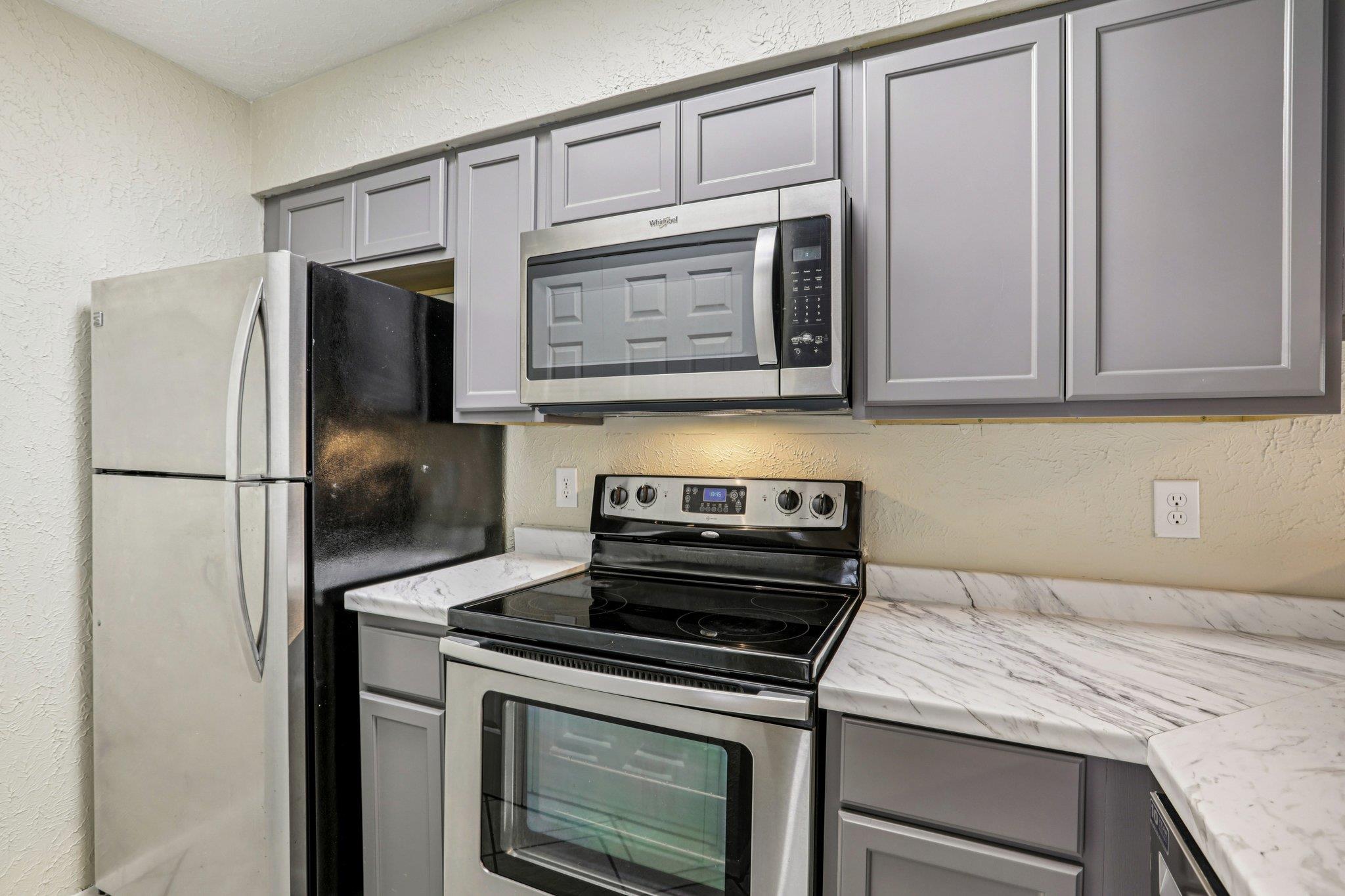 807 W 25th St # 309, Austin, TX 78705