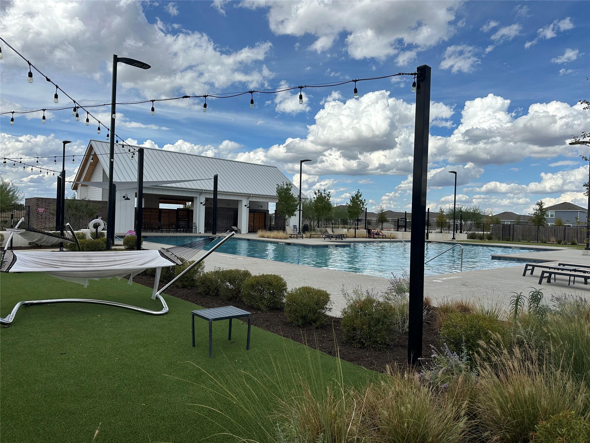 251 Tempest Trl, Maxwell, TX 78656