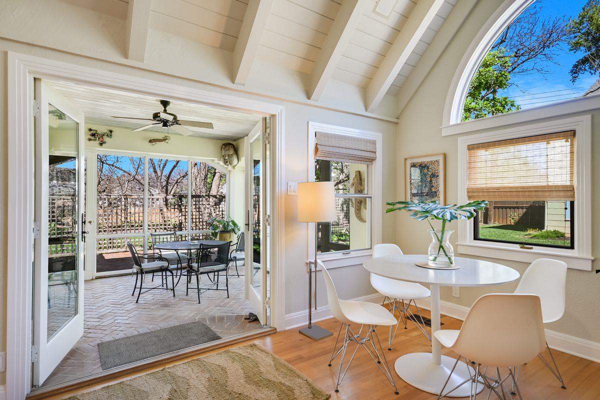 204 W 32nd St, Austin, TX 78705