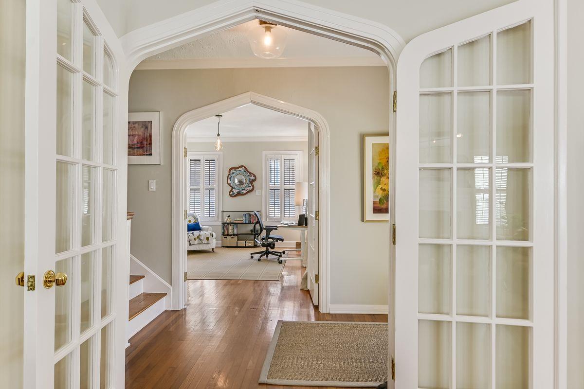 204 W 32nd St, Austin, TX 78705