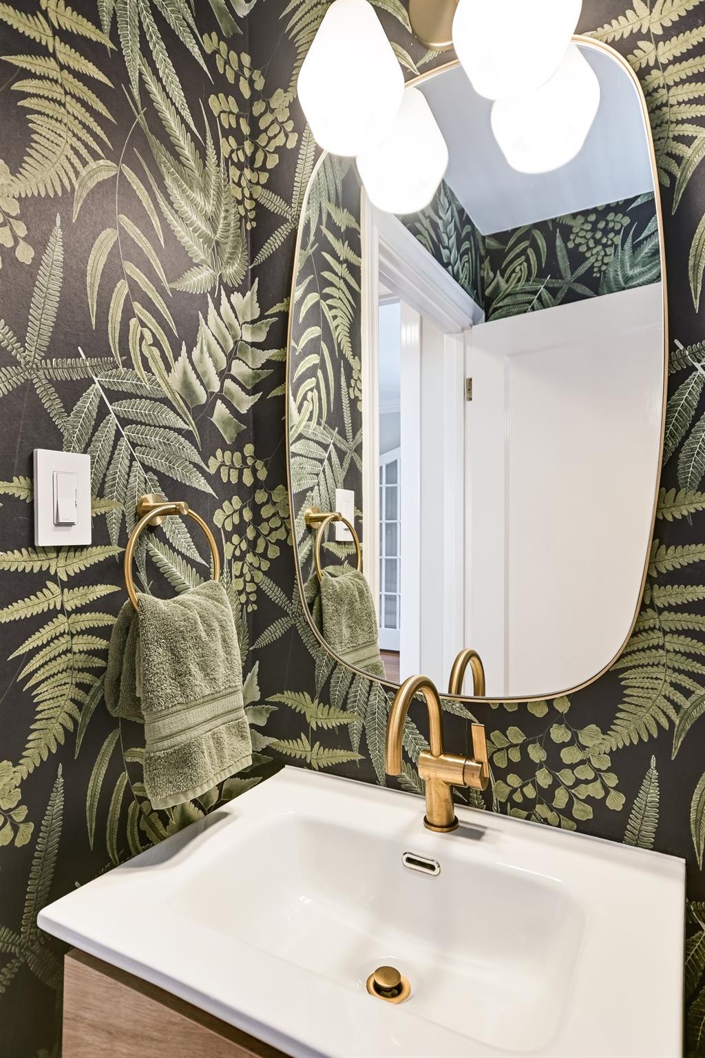 204 W 32nd St, Austin, TX 78705