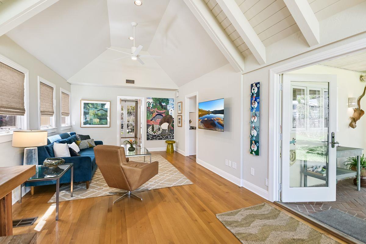 204 W 32nd St, Austin, TX 78705