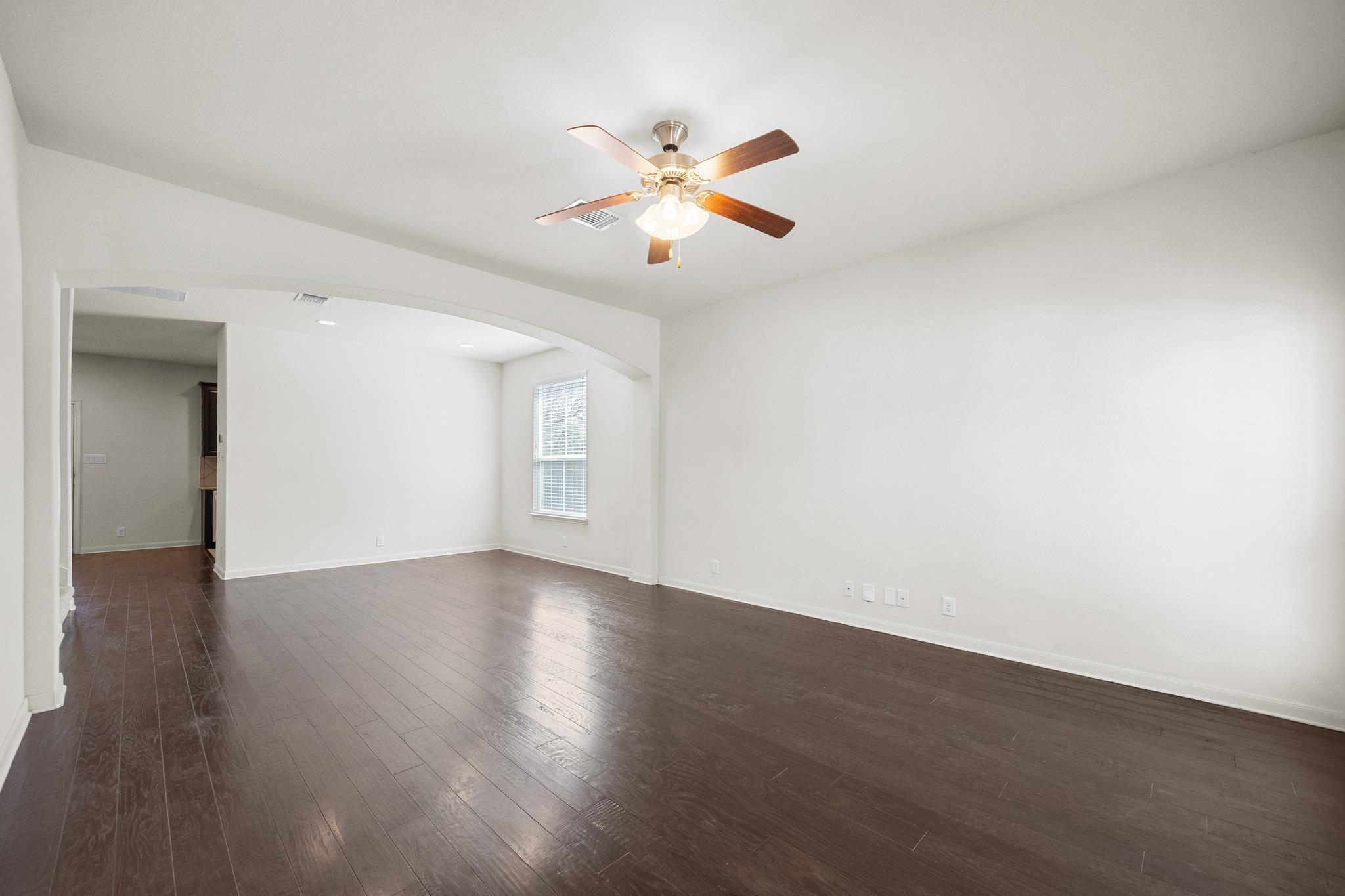 8601 Rock Pigeon Dr, Austin, TX 78729