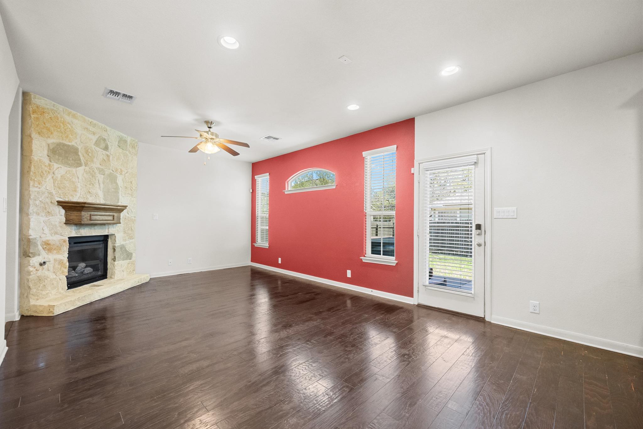 8601 Rock Pigeon Dr, Austin, TX 78729