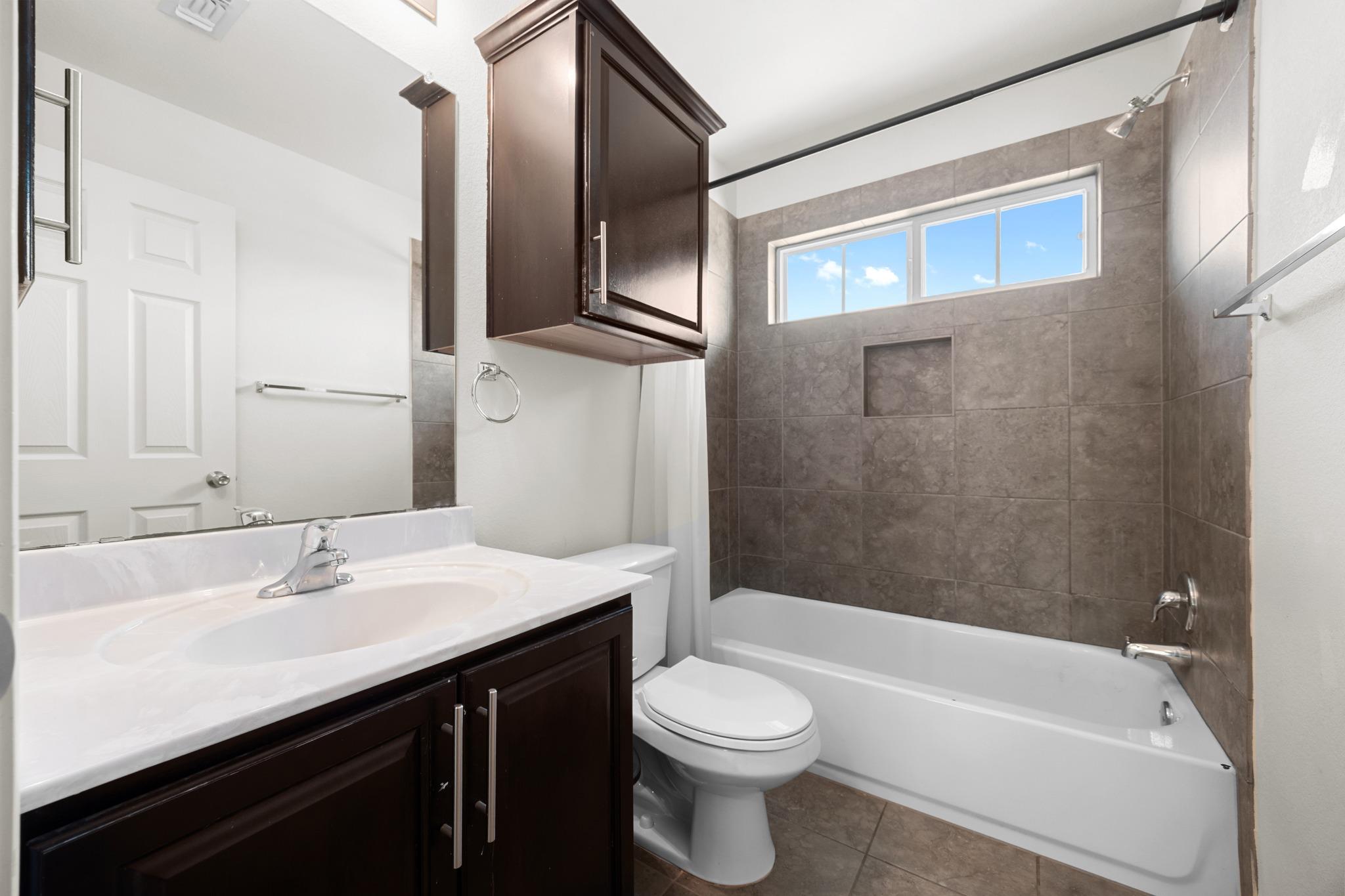 8601 Rock Pigeon Dr, Austin, TX 78729