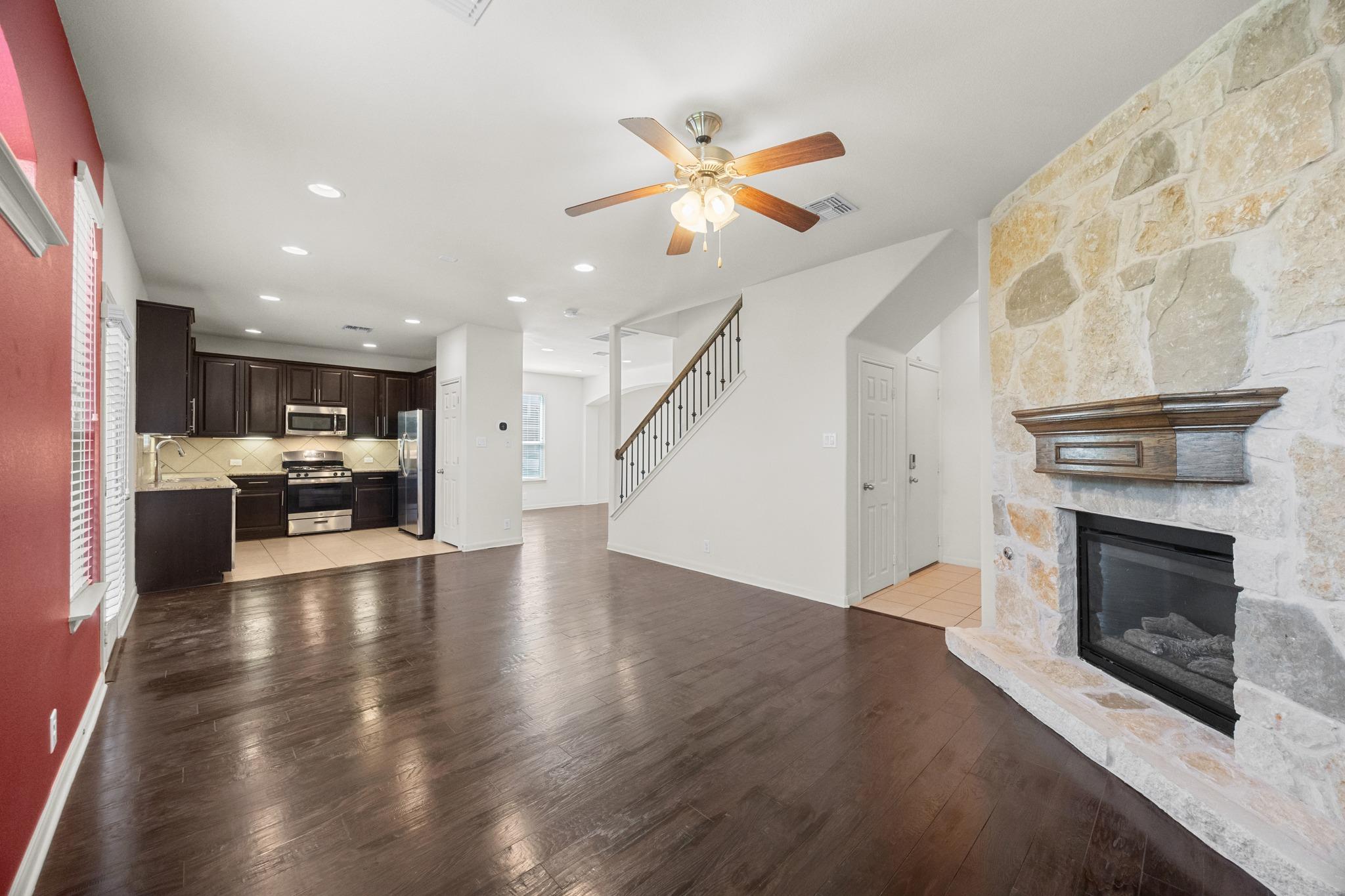 8601 Rock Pigeon Dr, Austin, TX 78729