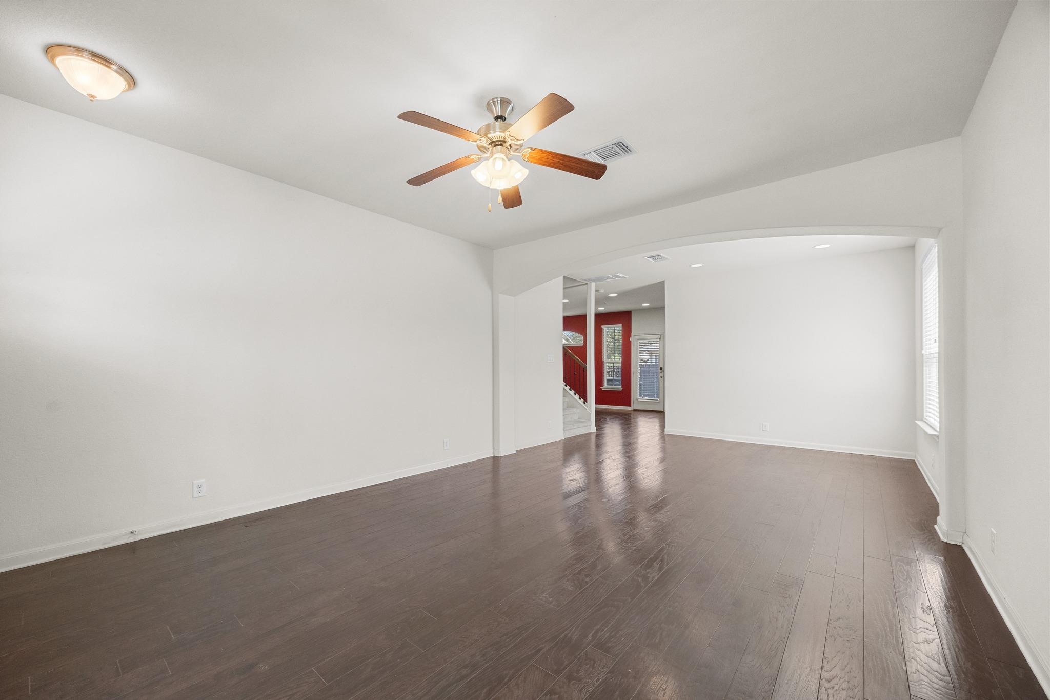 8601 Rock Pigeon Dr, Austin, TX 78729