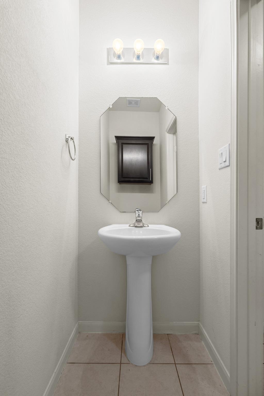 8601 Rock Pigeon Dr, Austin, TX 78729