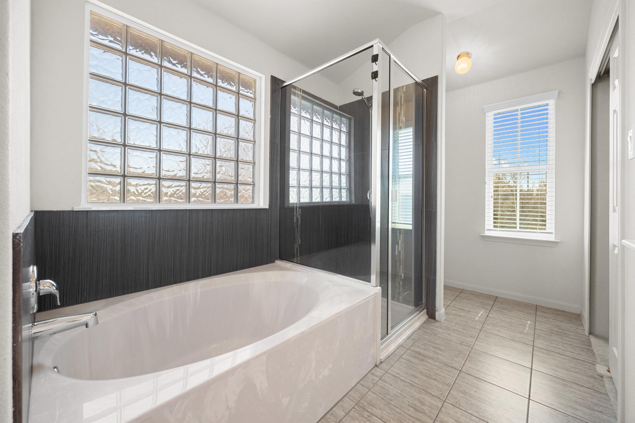 8601 Rock Pigeon Dr, Austin, TX 78729