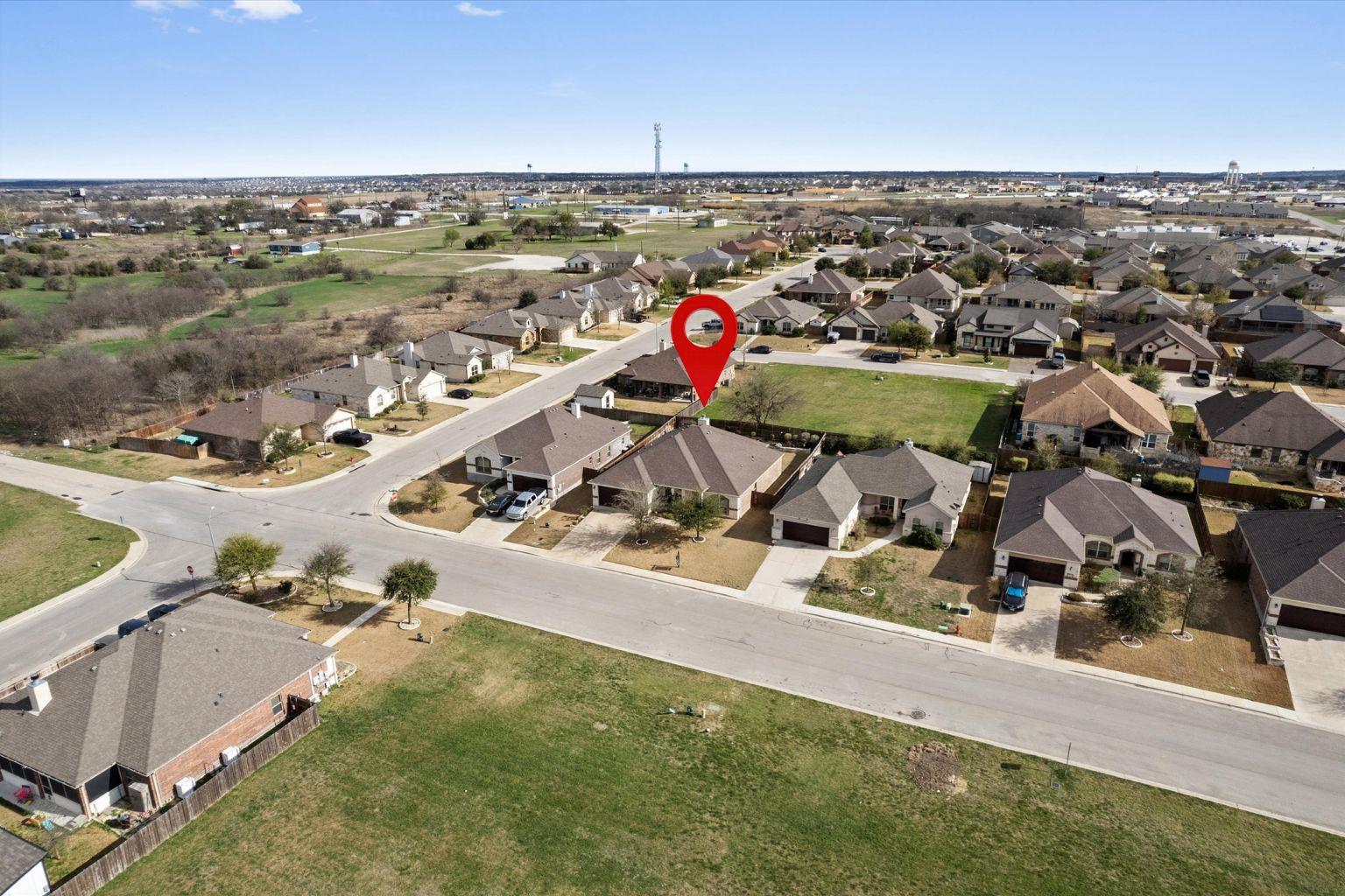 416 Western Sky Trl, Jarrell, TX 76537