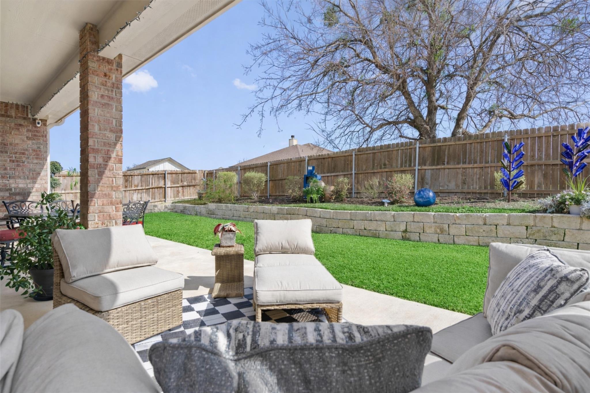 416 Western Sky Trl, Jarrell, TX 76537