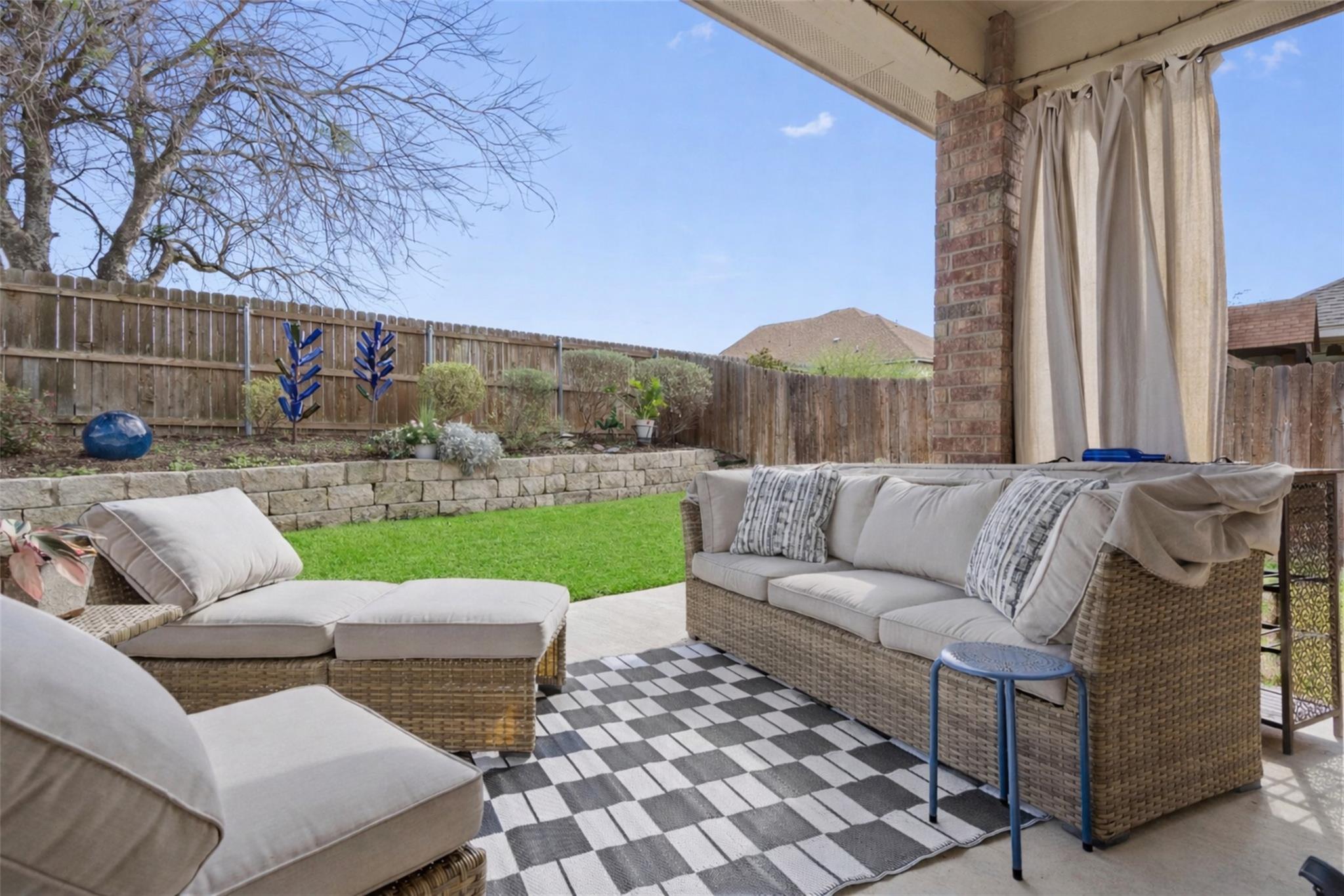 416 Western Sky Trl, Jarrell, TX 76537