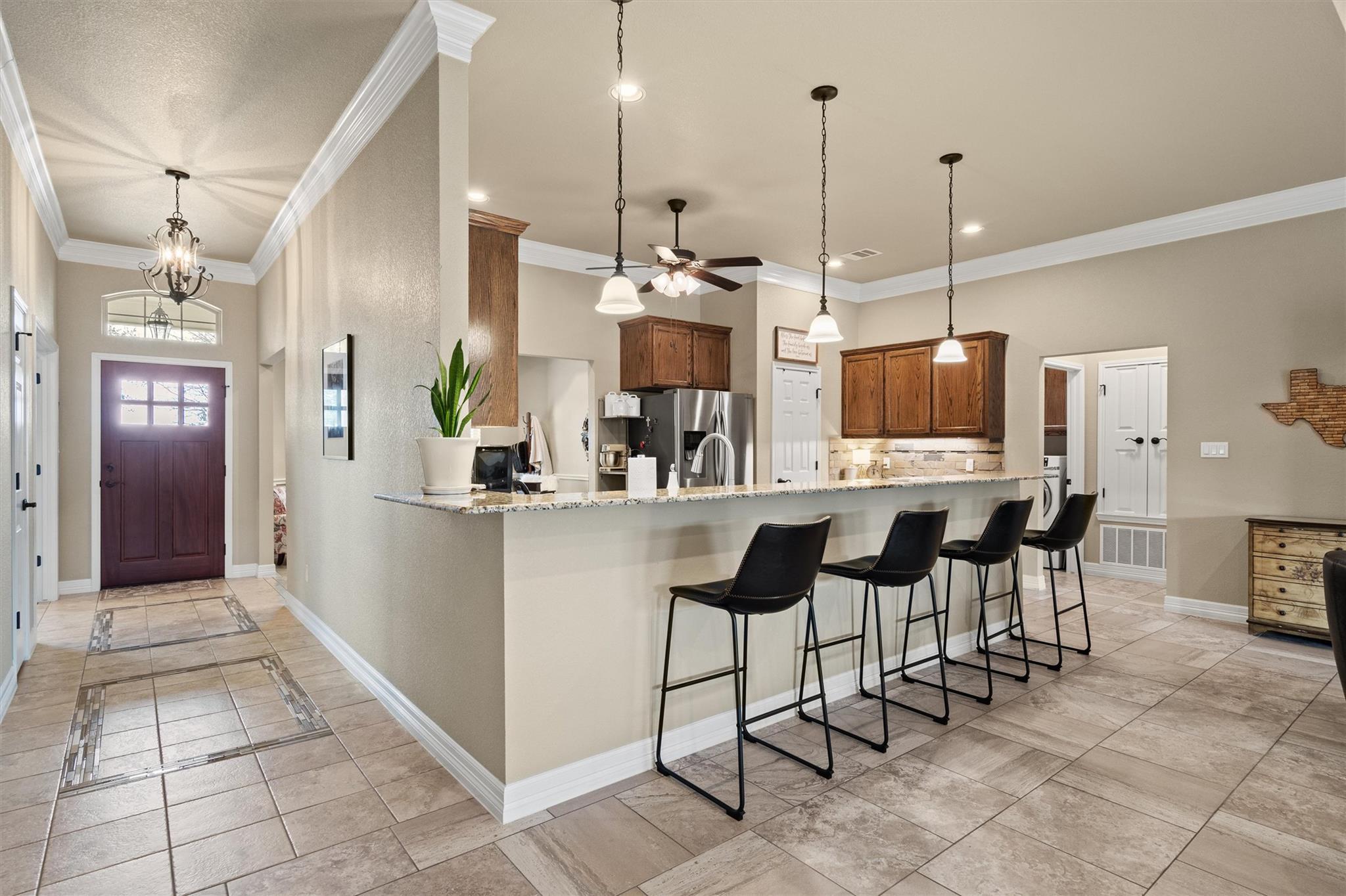 416 Western Sky Trl, Jarrell, TX 76537